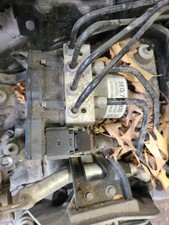 17-18 CHRYSLER PACIFICA Anti-Lock Brake Part Assembly 68370656AA picture