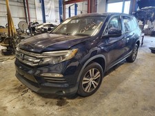 Used Air Cleaner Assembly fits: 2017 Honda Pilot picture