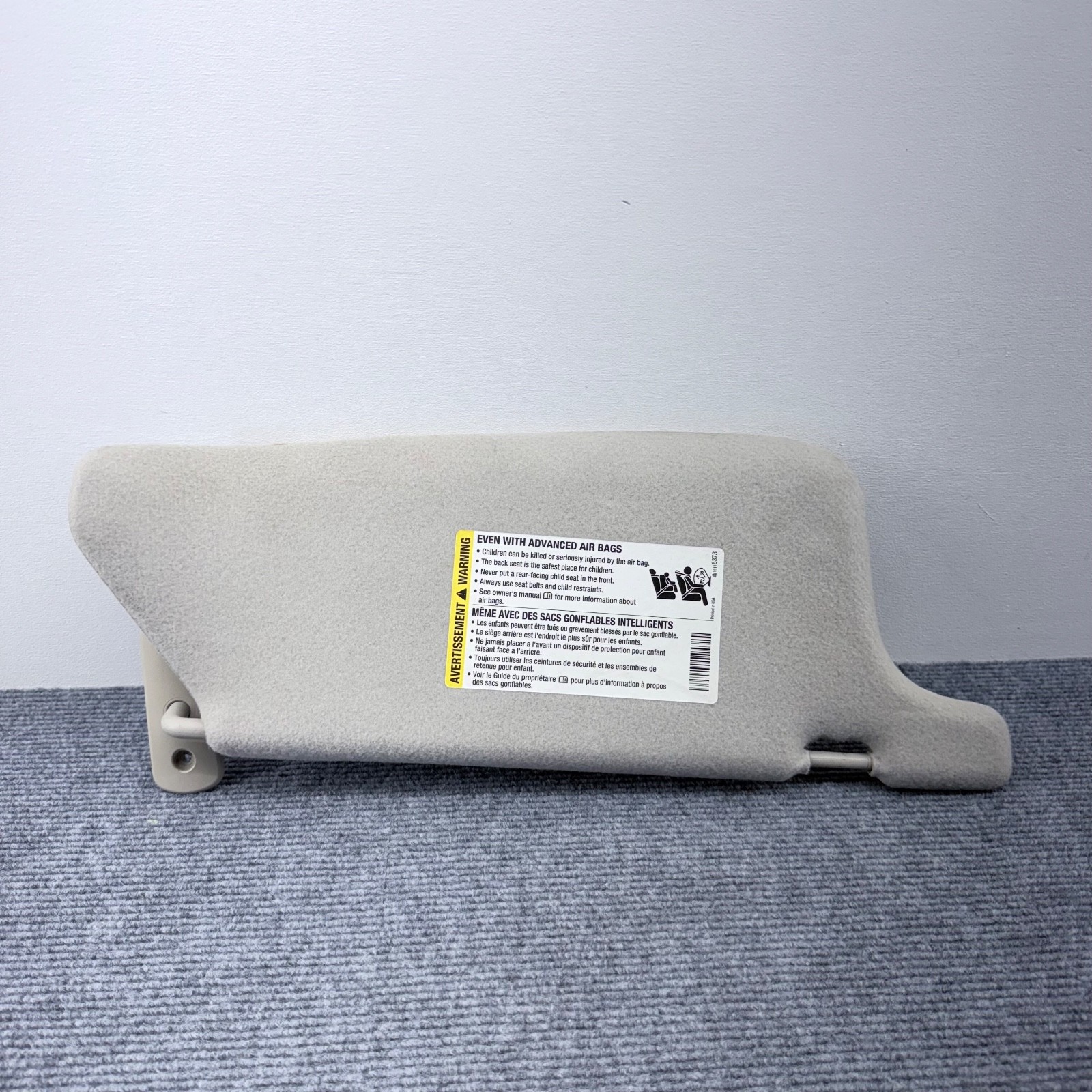 2004-2012 Chevy Colorado Sun Visor Left Hand Driver Side Gray Cloth OEM