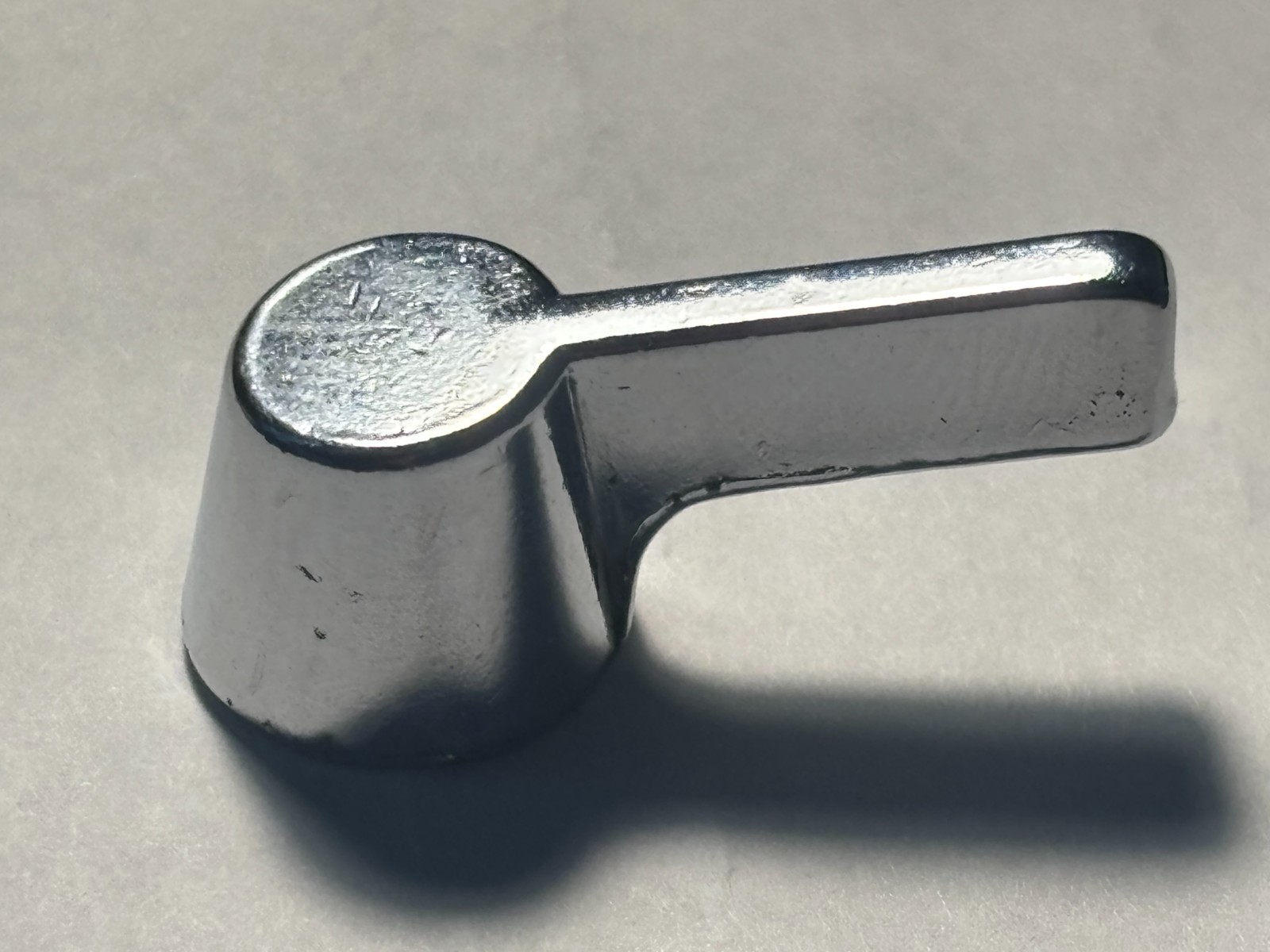 1964-65 Pontiac GTO, Lemans, Tempest Rear Speaker Switch Knob 1964-65 Pontiac GTO, Lemans, Tempest Rear Speaker Switch Knob