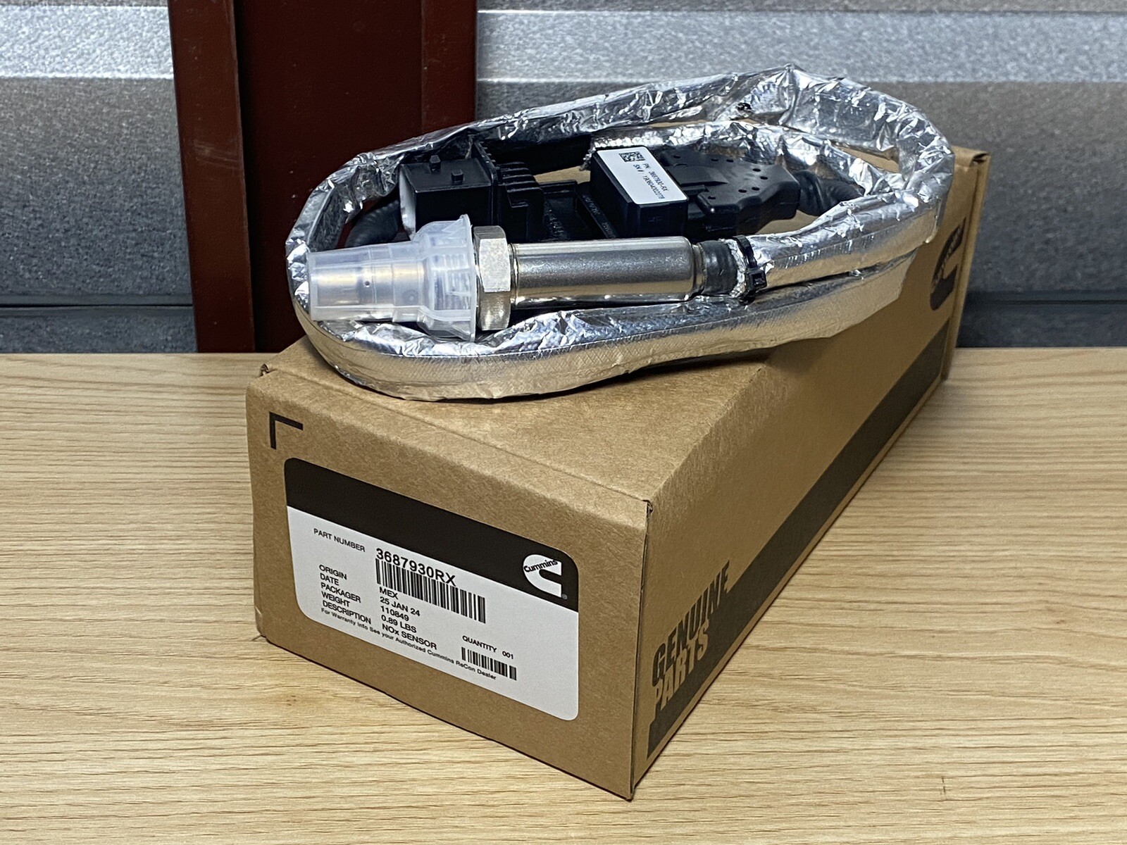 Genuine Cummins OEM NOx Sensor 3687930 Genuine Cummins OEM NOx Sensor 3687930