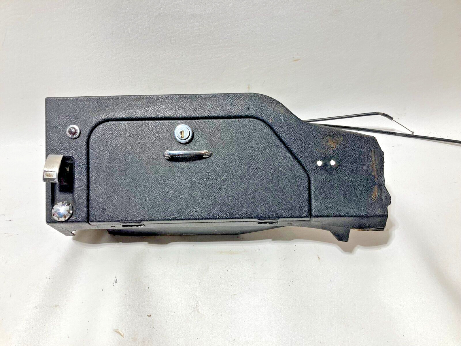 JAGUAR E TYPE  SERIES 2 LHD OUTER DASH PANEL w/ glovebox & switches