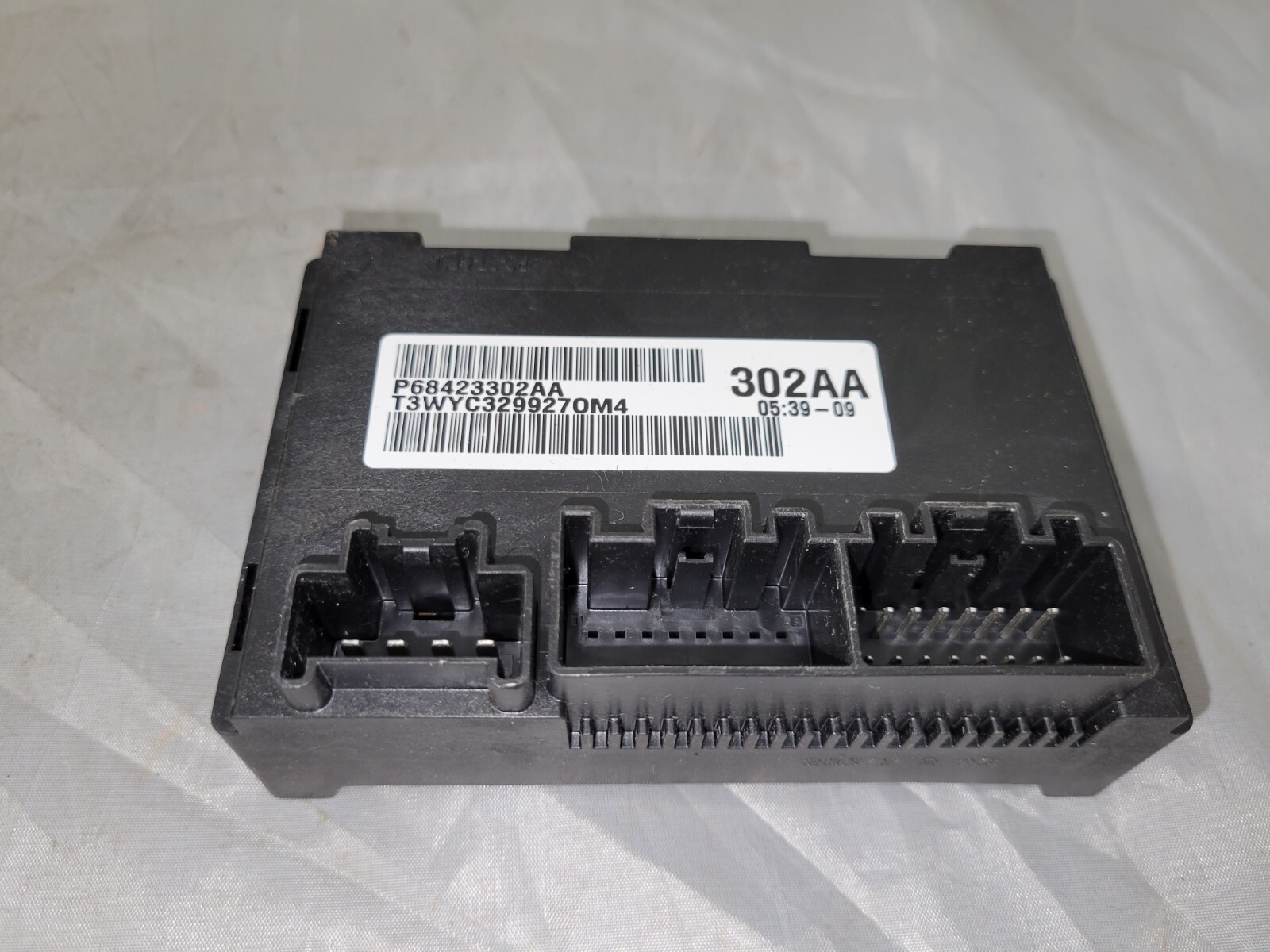 OEM 19-20 For JEEP GRAND CHEROKEE &DURANGO TRANSFER CASE CONTROL MODULE 68423302 OEM 19-20 For JEEP GRAND CHEROKEE &DURANGO TRANSFER CASE CONTROL MODULE 68423302