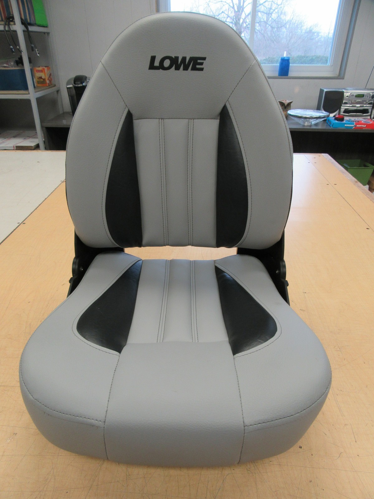 LOWE TEMPRESS FISH-ONI FOLDING FISHING SEAT 24\