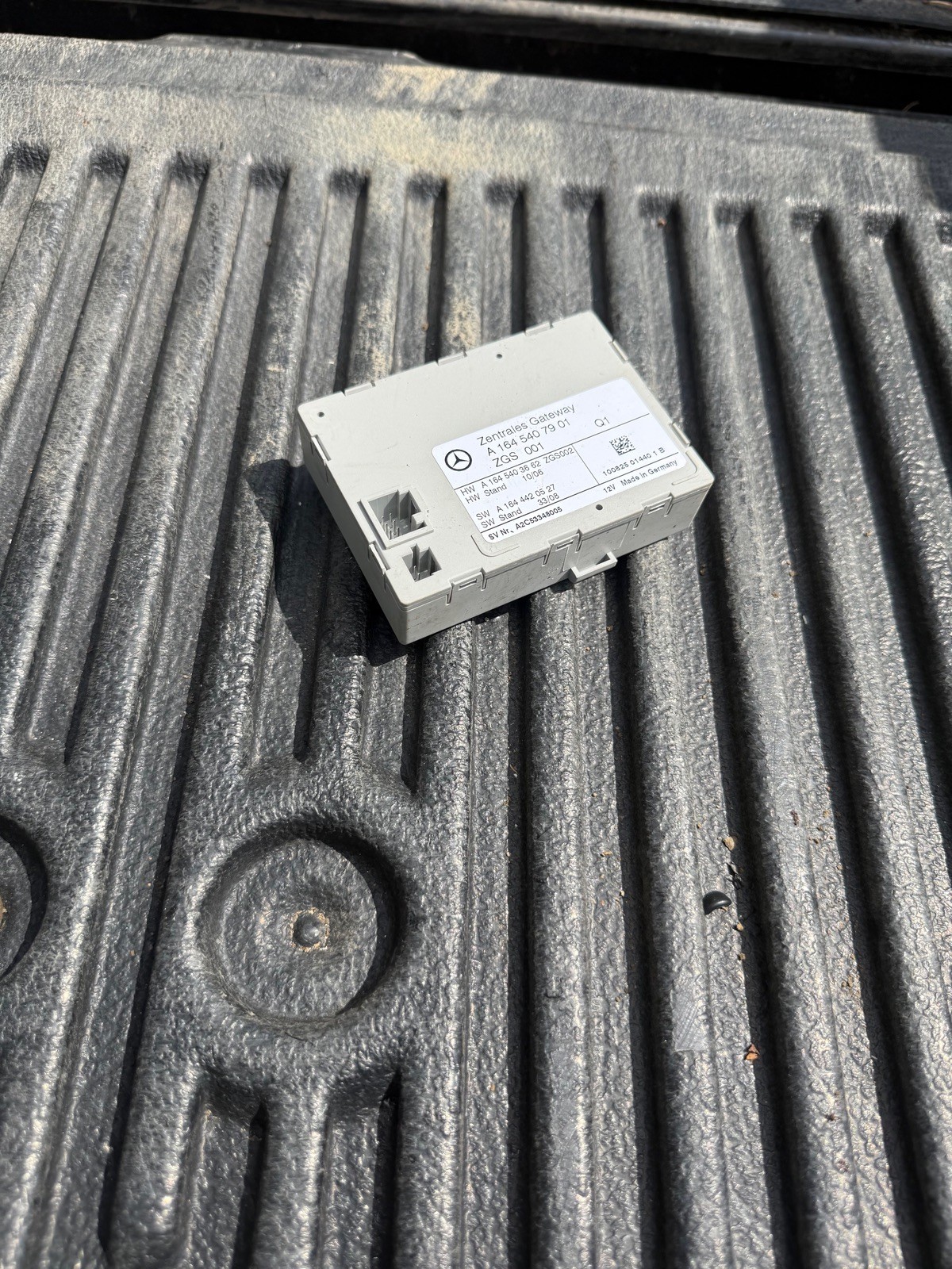 10 11 Mercedes ML350 Gateway Module 1645407901 10 11 Mercedes ML350 Gateway Module 1645407901