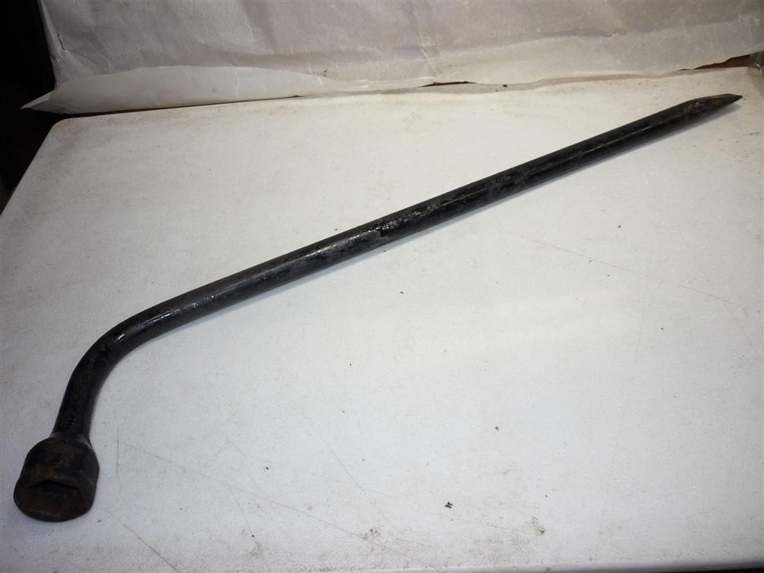 vintage 60\'s 70s Chevrolet Buick Oldsmobile Pontiac cadillac lug wrench with \