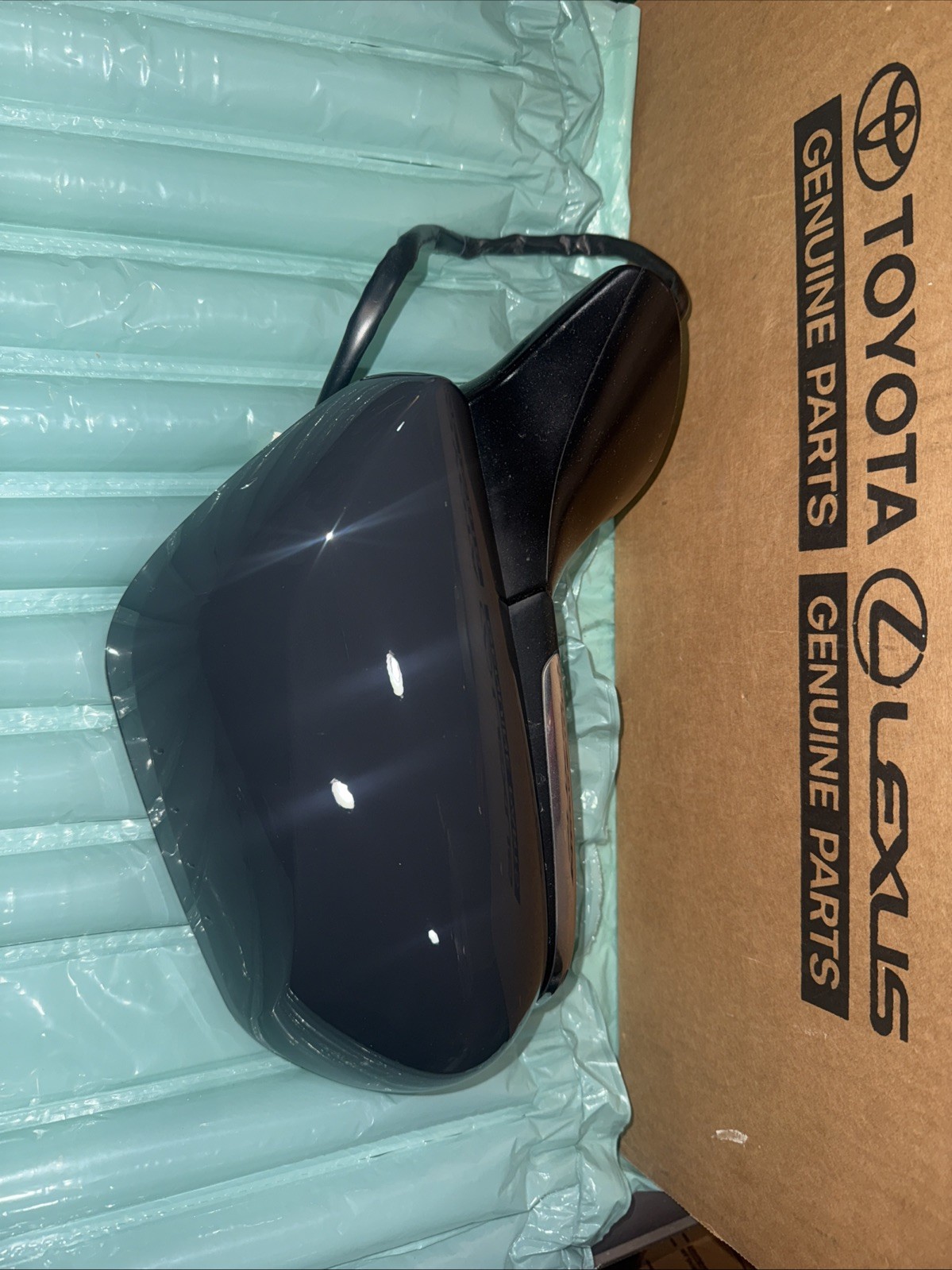 2025-2026 Toyota Camry Passenger Side Mirror W/BSM/Heated  ,  OEM Used