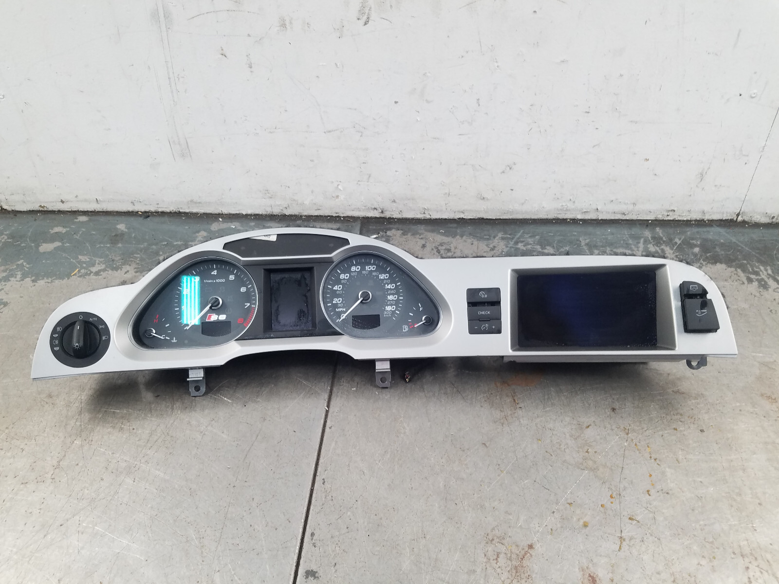 2007 Audi S6 Quattro C6 Gauge Cluster  / Bezel #5876 Y5