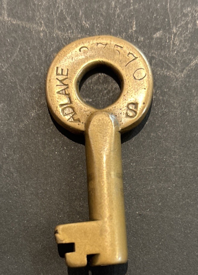 VINTAGE RAILROAD BRASS KEY Adlake VINTAGE RAILROAD BRASS KEY Adlake