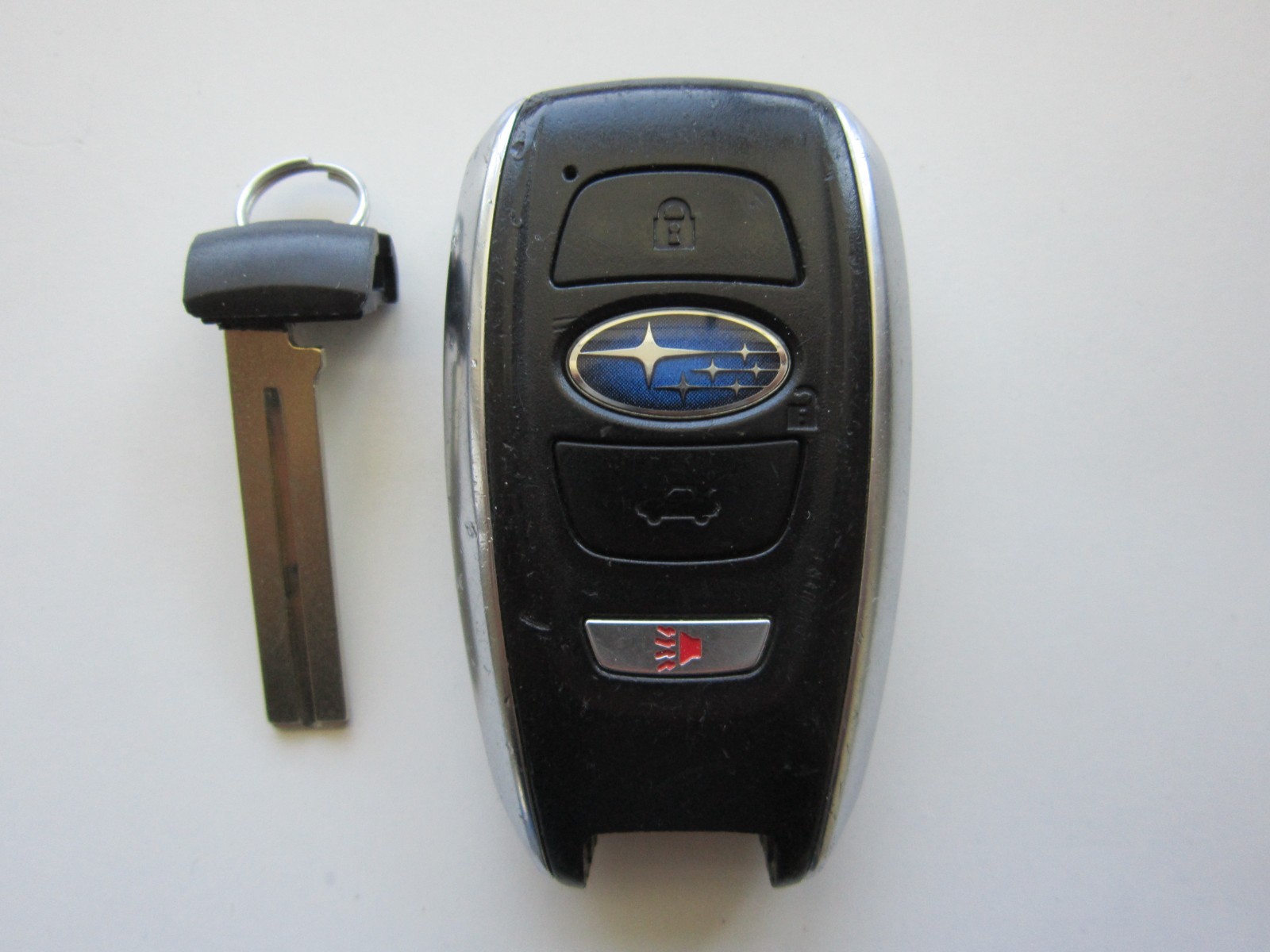 OEM 2014-2018 SUBARU SMART KEY KEYLESS REMOTE HYQ14AHC UNLOCKED /Worn OEM 2014-2018 SUBARU SMART KEY KEYLESS REMOTE HYQ14AHC UNLOCKED /Worn