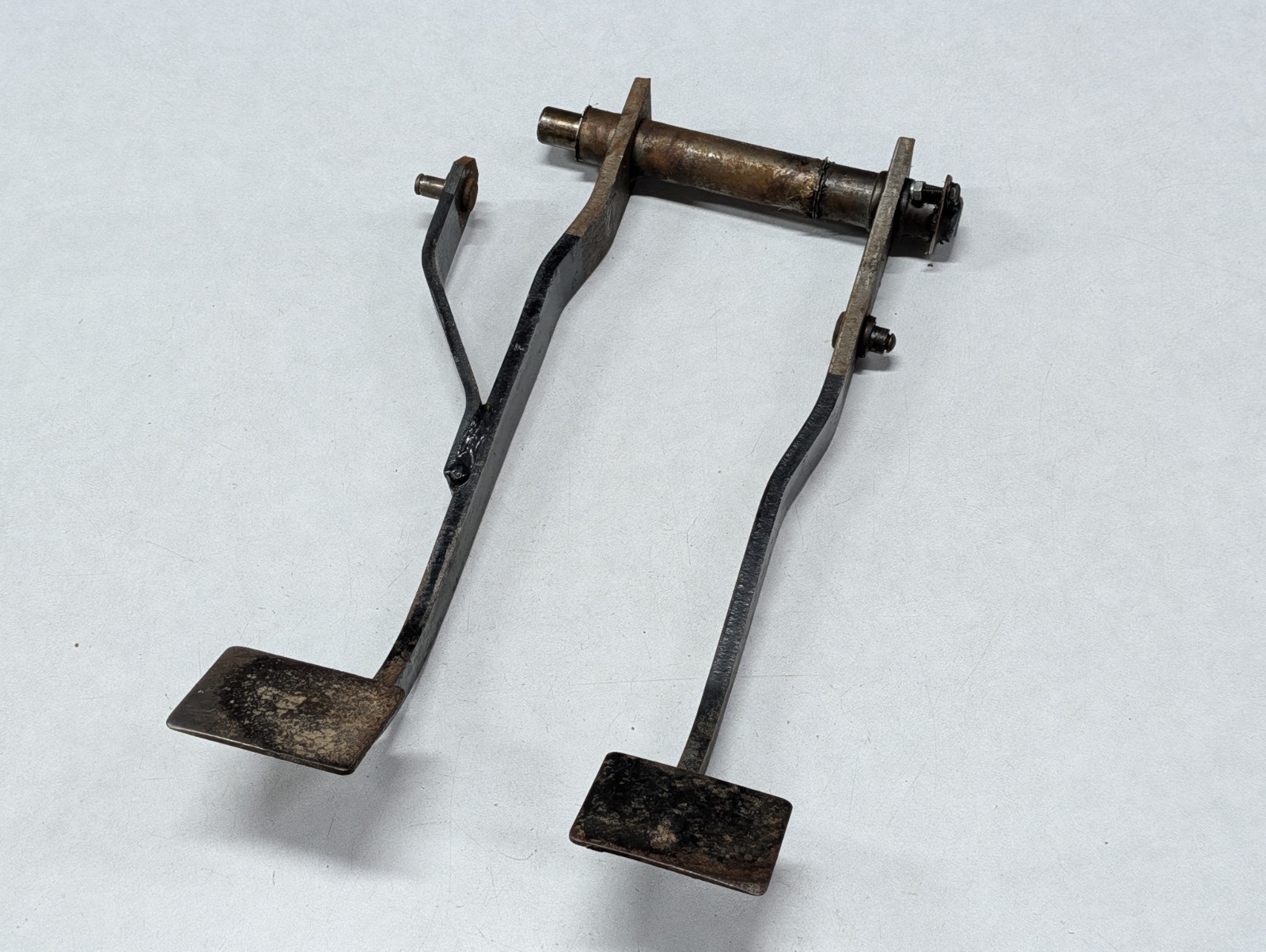 1989-1993 Dodge Ram Hydraulic Clutch and Brake Pedal Set 1st Gen Cummins Oem