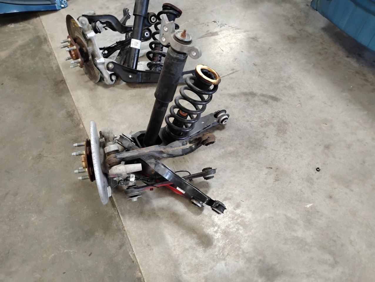 (LOCAL PICKUP ONLY) Passenger Rear Suspension Without Crossmember AWD Fits 24-25