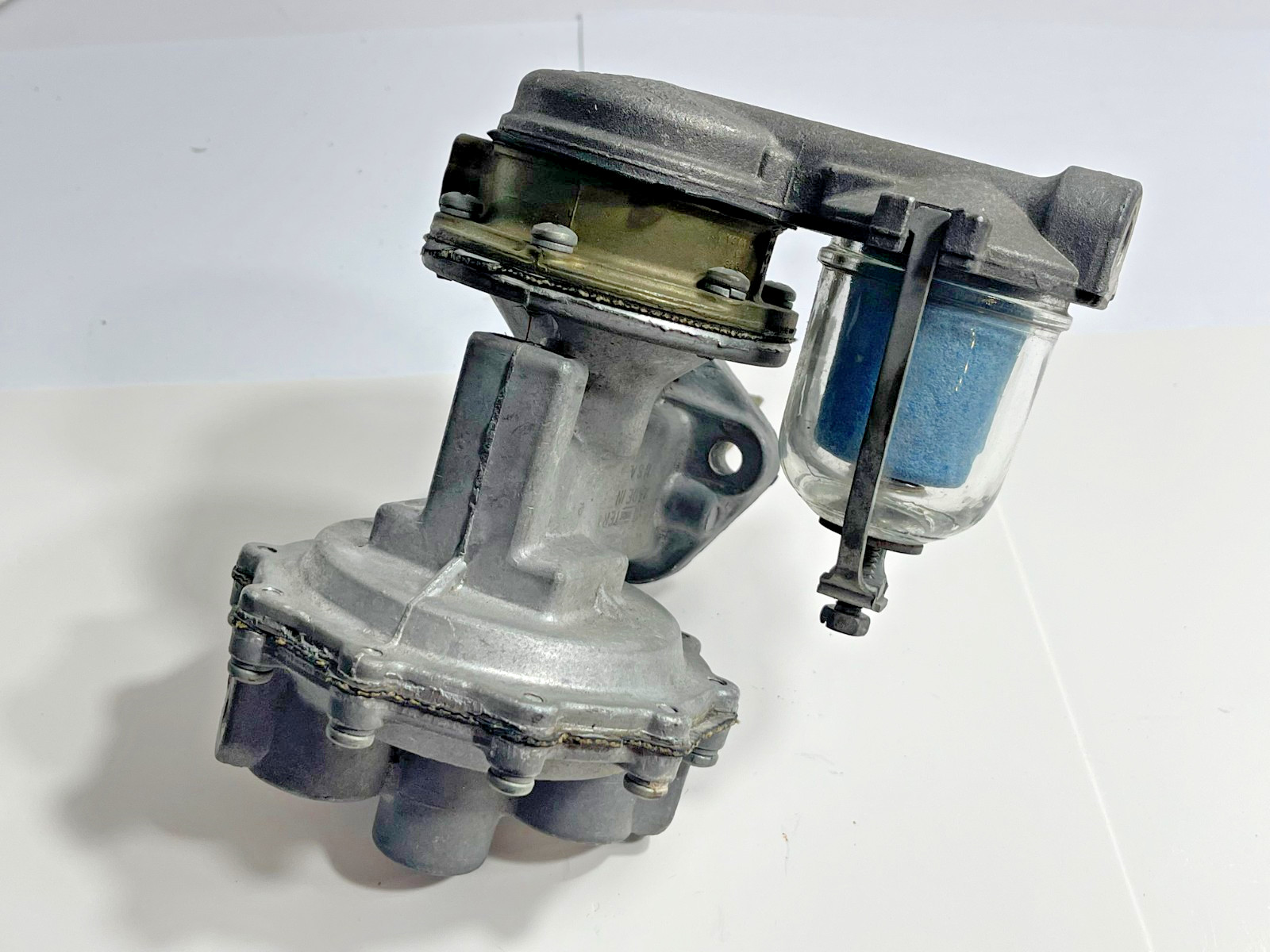 Original Carter M80 - Willys Jeep Fuel / Vacuum Pump & Sentiment Bowl #2426965 Original Carter M80 - Willys Jeep Fuel / Vacuum Pump & Sentiment Bowl #2426965