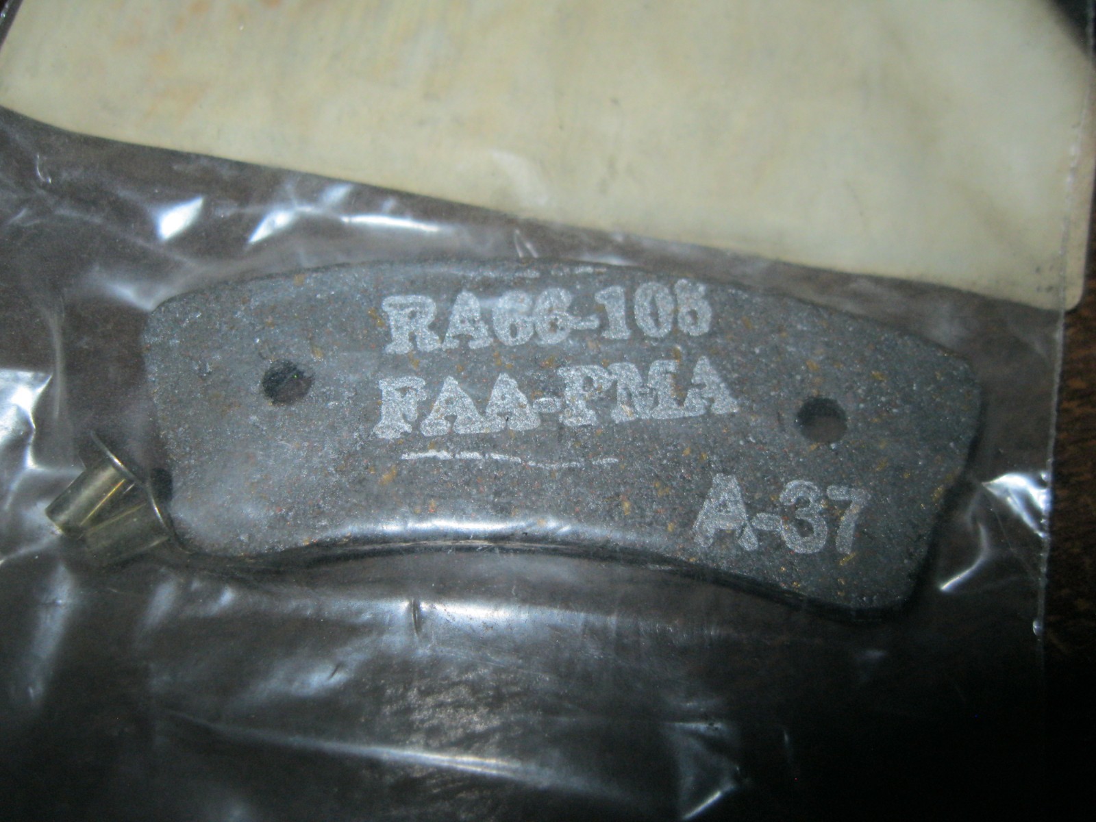 NEW Rapco brake lining RA66-105 with rivets