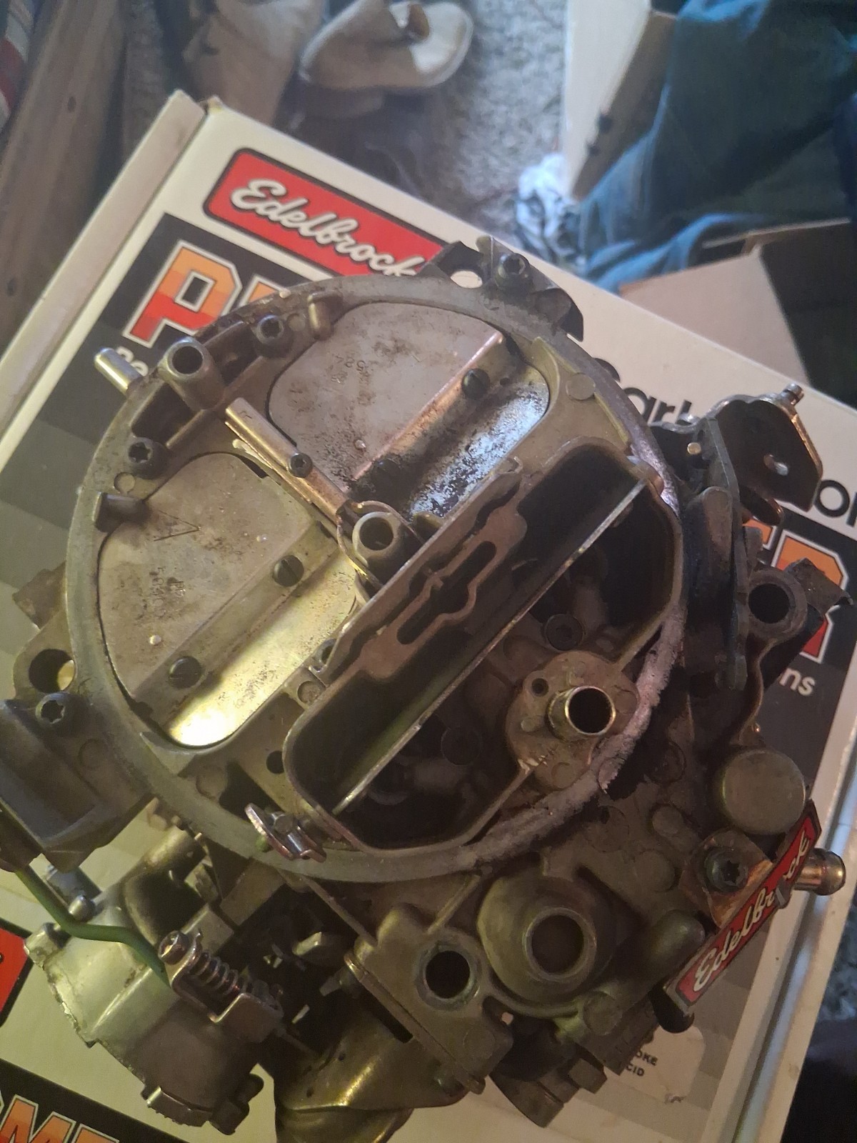 Edelbrock Quadrajet 1904 Carburetor GOOD CONDITION Edelbrock Quadrajet 1904 Carburetor GOOD CONDITION