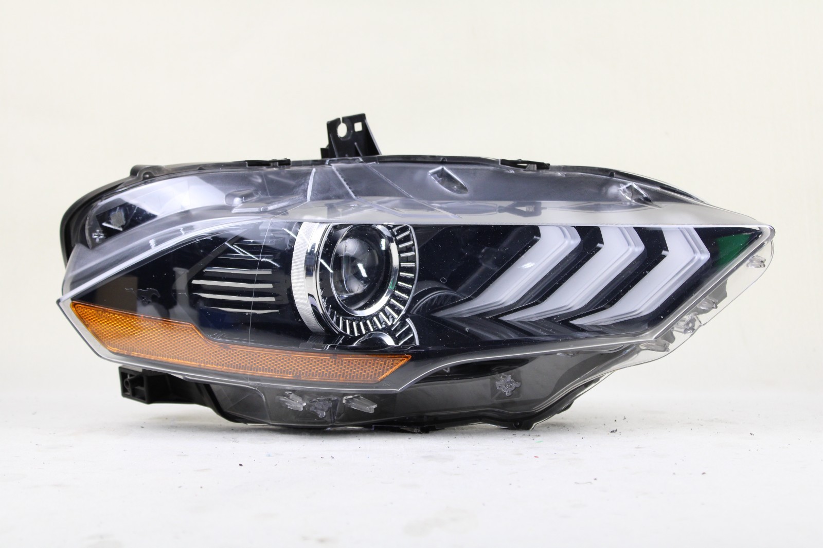 Mint 2018 - 2023 Ford Mustang Right Passenger RH LED Headlight Headlamp OEM Mint 2018 - 2023 Ford Mustang Right Passenger RH LED Headlight Headlamp OEM
