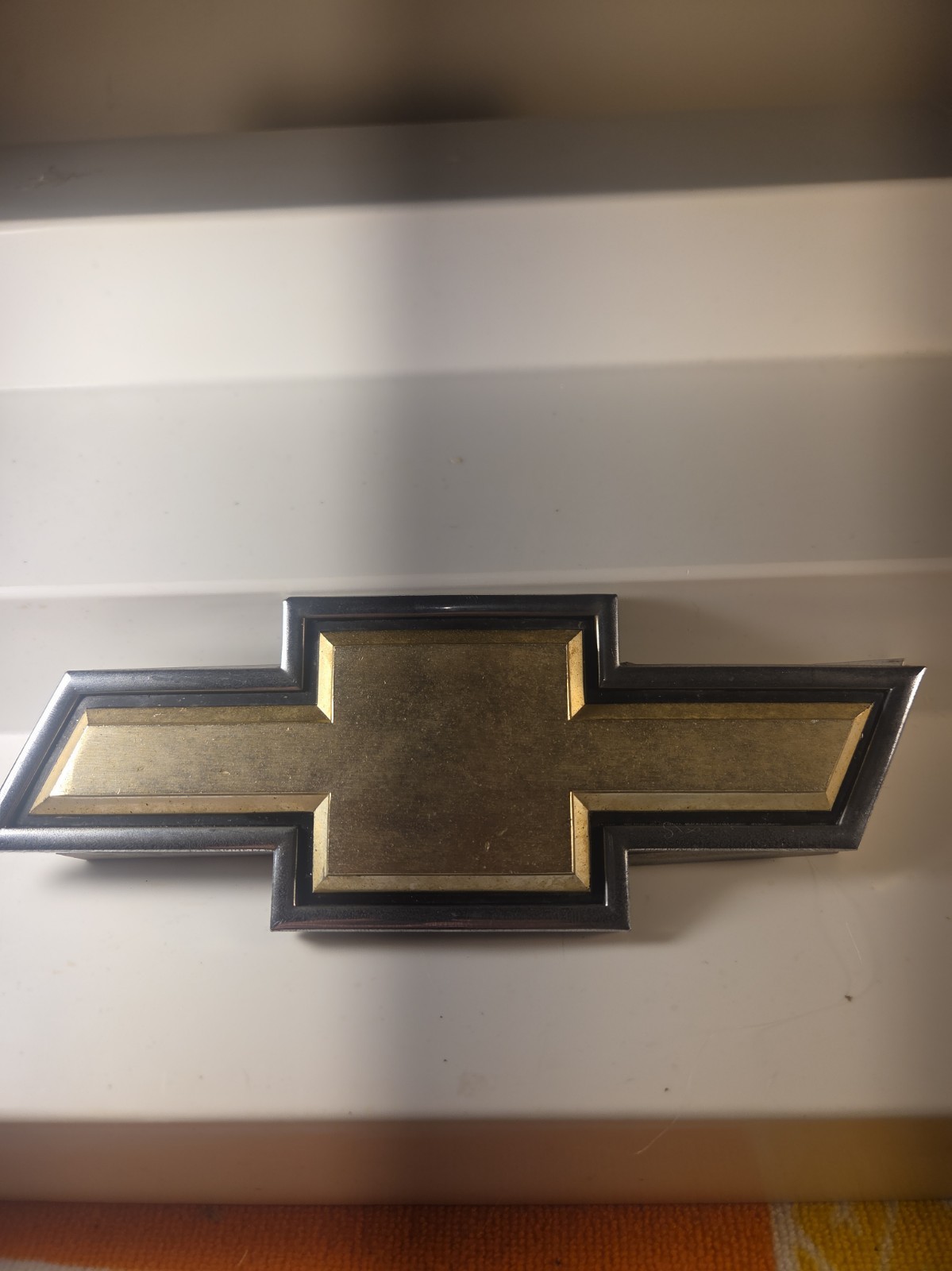 Vintage Genuine GM 14043882 Chevrolet Pickup Truck Bowtie Emblem 1983-87