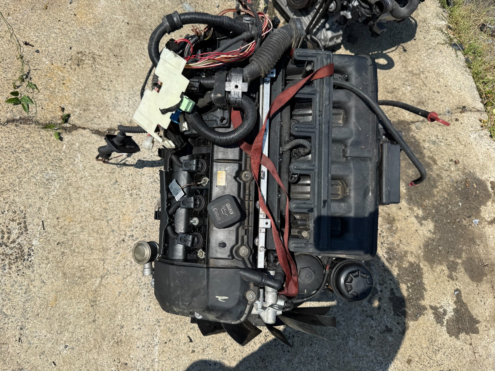 BMW OEM X5 E53 04-06 3.0L V6 ENGINE BLOCK MOTOR ASSEMBY BMW OEM X5 E53 04-06 3.0L V6 ENGINE BLOCK MOTOR ASSEMBY