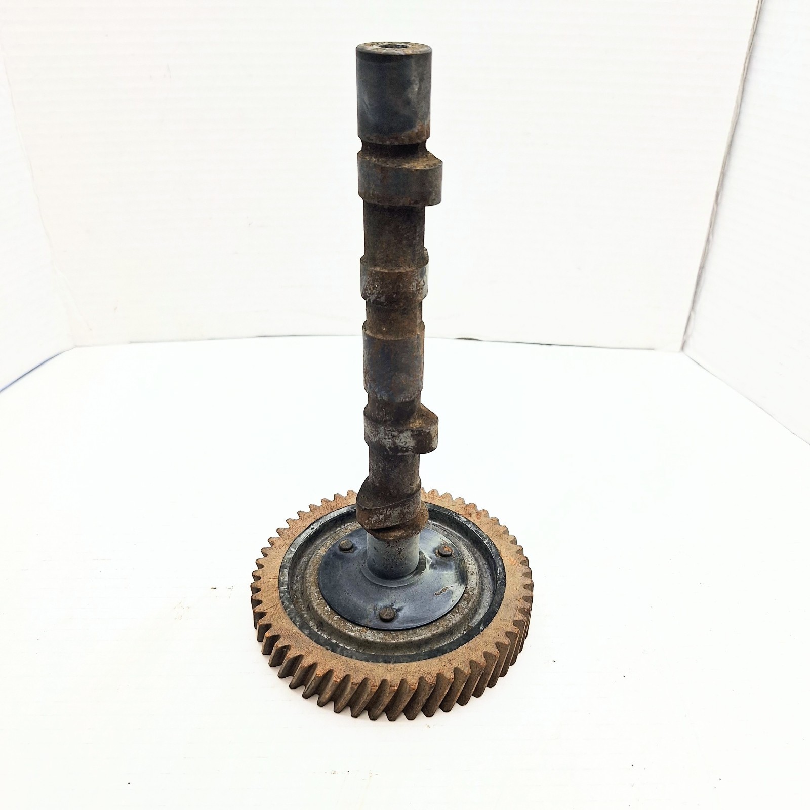 1962-1970 Volkswagen Super Beetle Camshaft 36 - 40 HP Original OEM 113.109.111B 1962-1970 Volkswagen Super Beetle Camshaft 36 - 40 HP Original OEM 113.109.111B