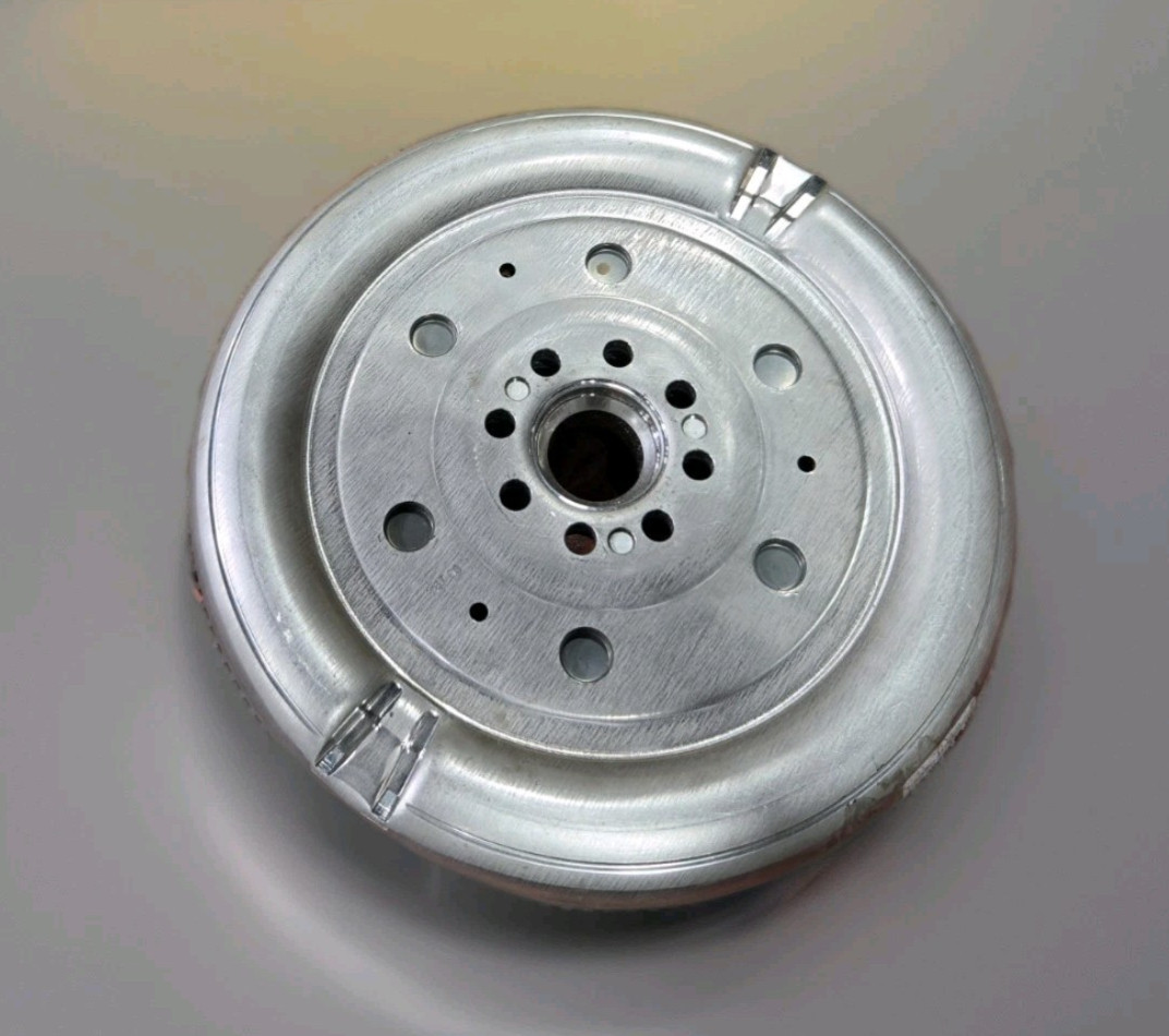 08-16 VW GTI Jetta GLI CC Tiguan Audi A3 2.0T Flywheel 06J105266H 4150939100 NOS