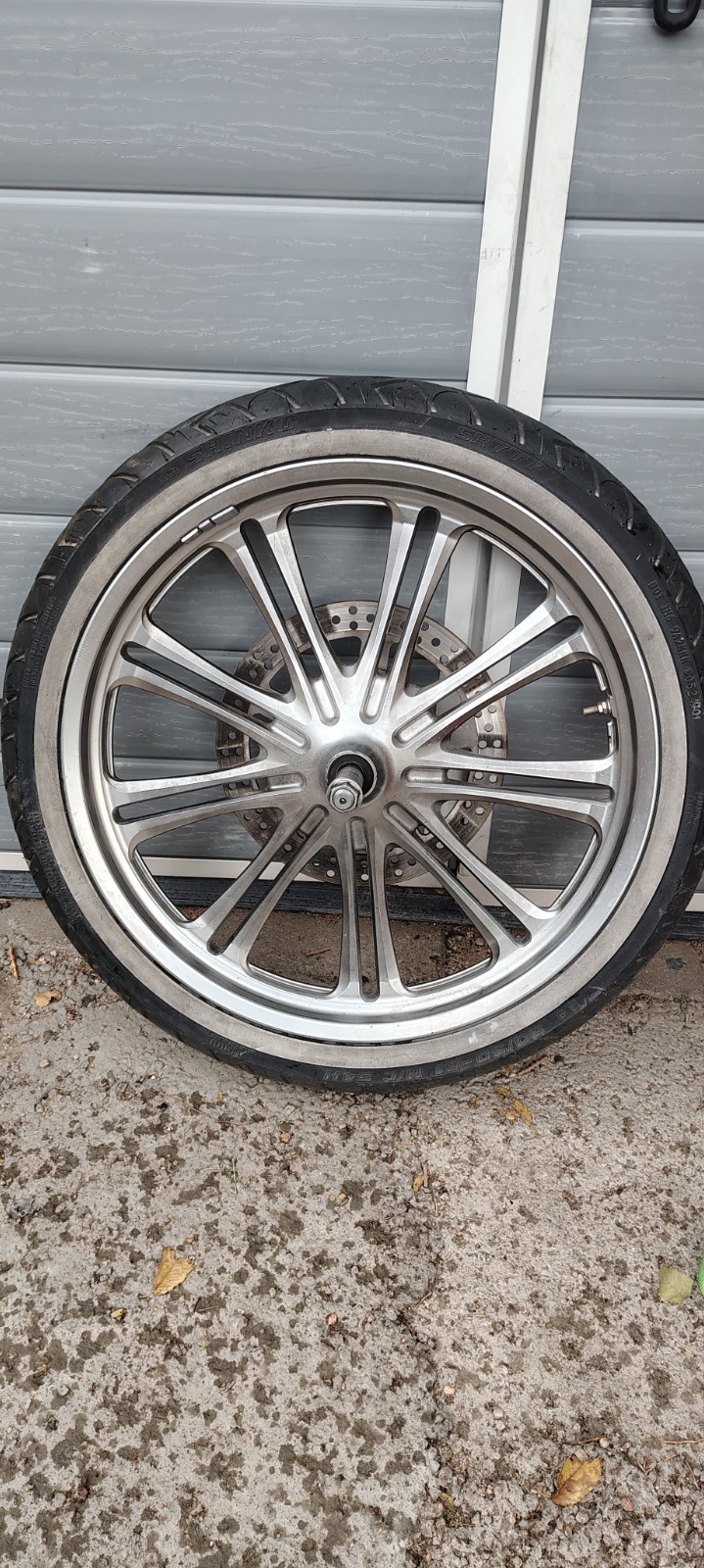 08 Kawasaki Vulcan 900 21 in front wheel 08 Kawasaki Vulcan 900 21 in front wheel