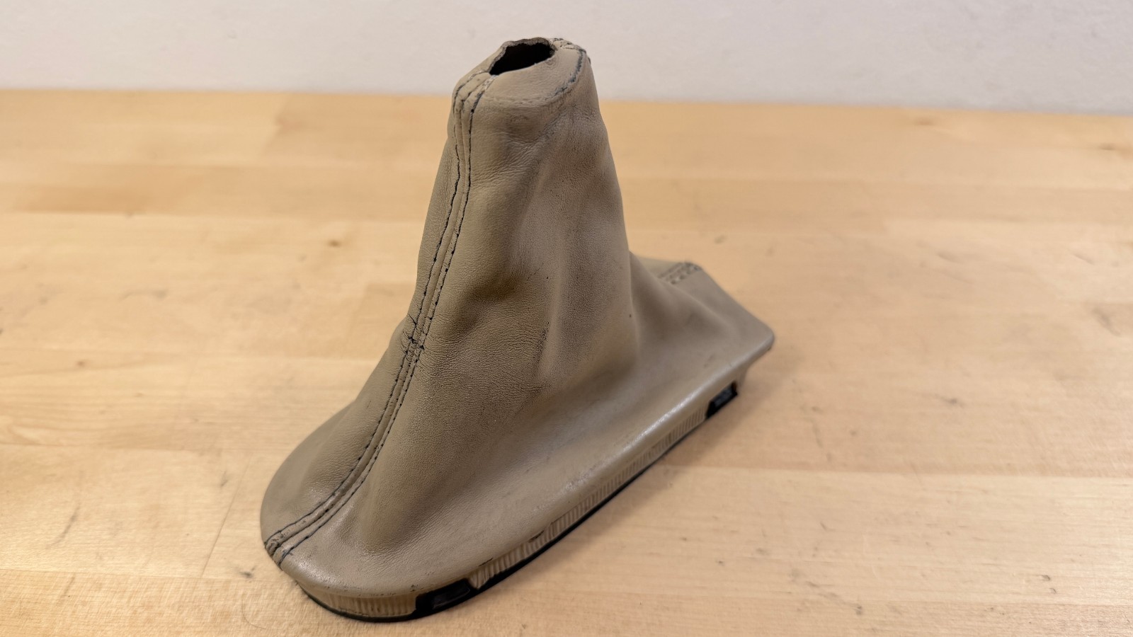 07-12 MERCEDES W211 W219 E/CLS SHIFTER KNOB LEATHER BOOT COVER BEIGE A2192671210