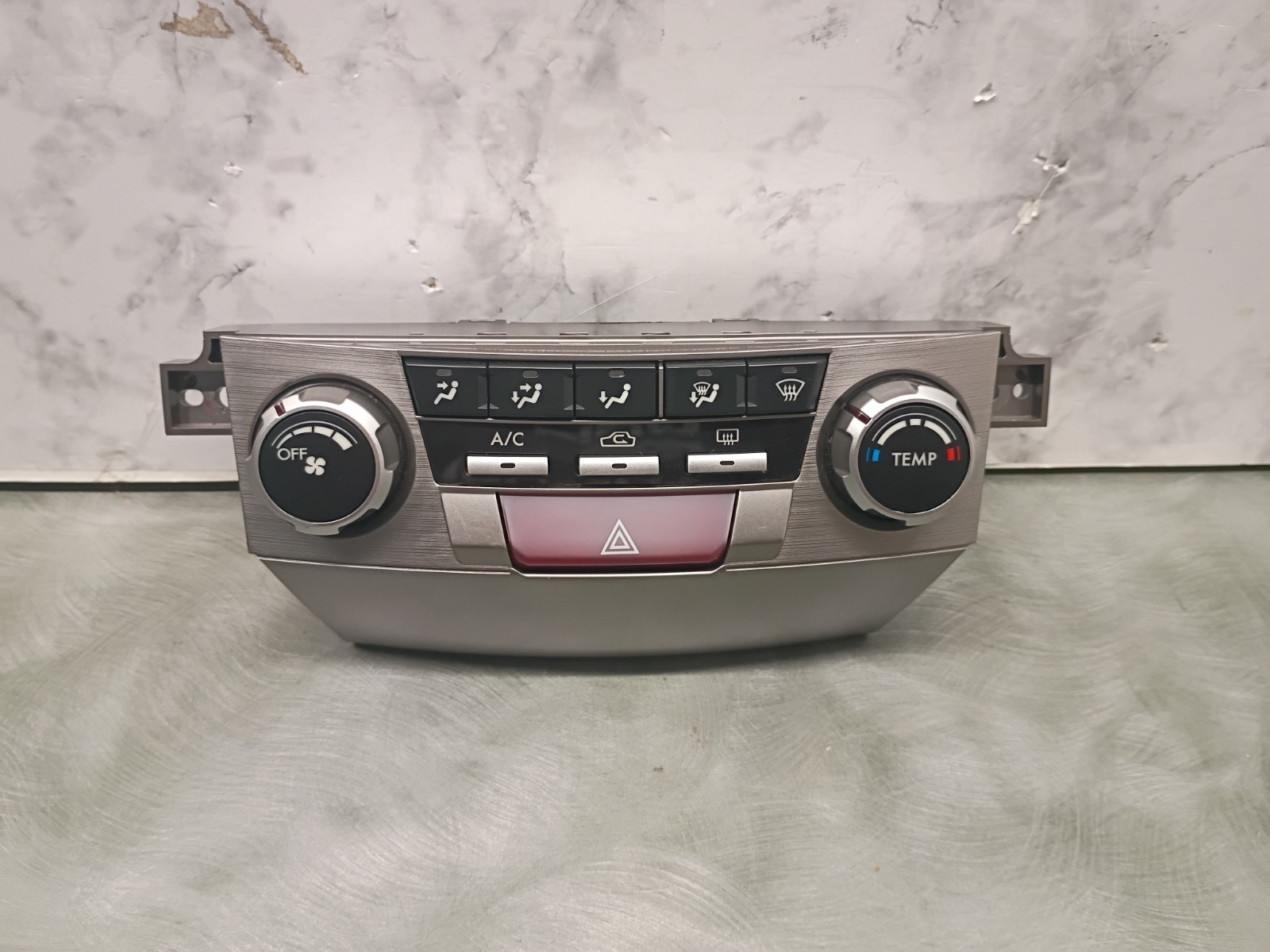10-14 SUBARU LEGACY A/C HEATER TEMPERATURE CLIMATE CONTROL OEM 72311AJ08A 10-14 SUBARU LEGACY A/C HEATER TEMPERATURE CLIMATE CONTROL OEM 72311AJ08A