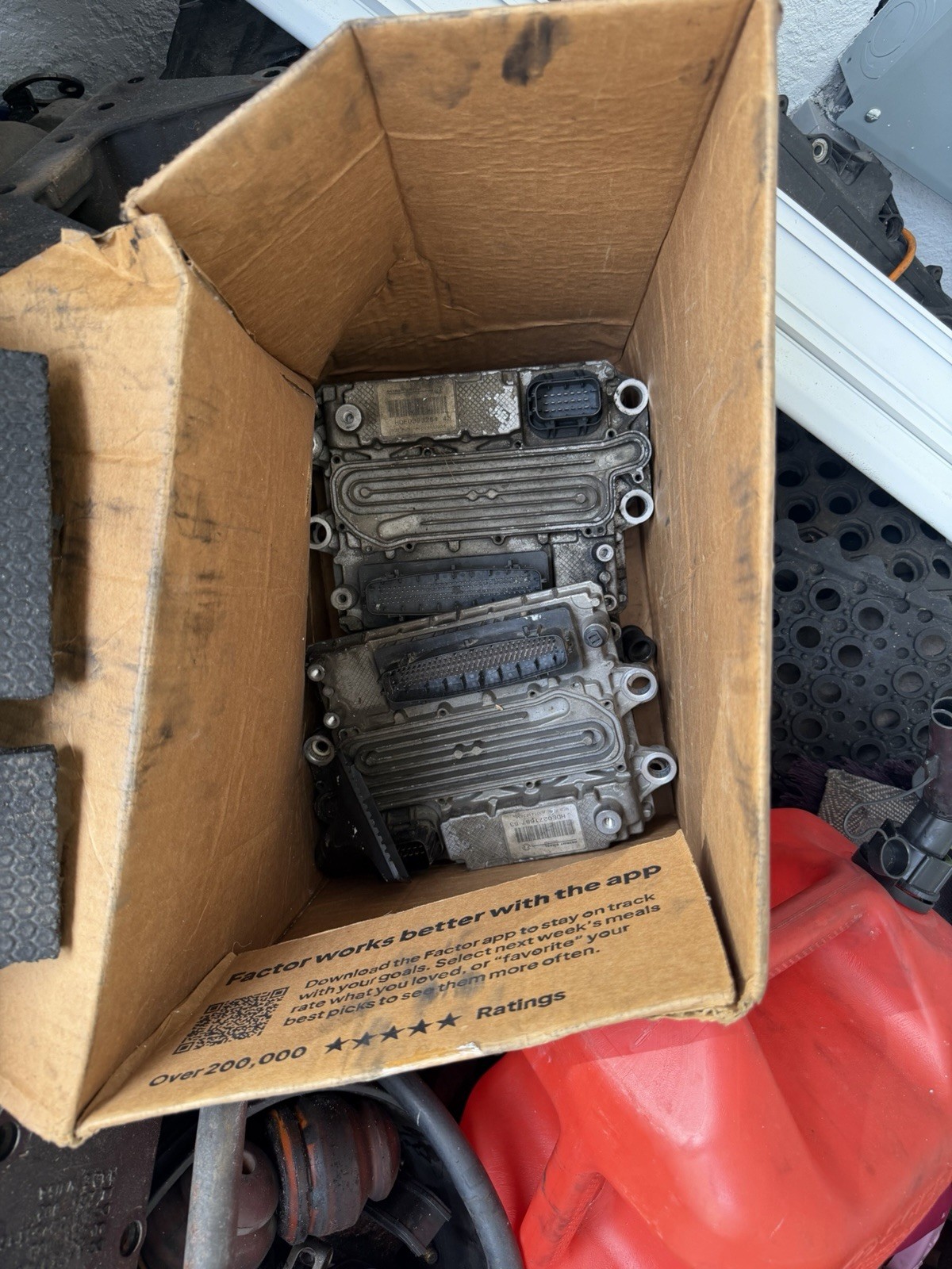 EGR, computadoras MCM , ACM ,manifold y otros respuestos freightliner Dd15 EGR, computadoras MCM , ACM ,manifold y otros respuestos freightliner Dd15