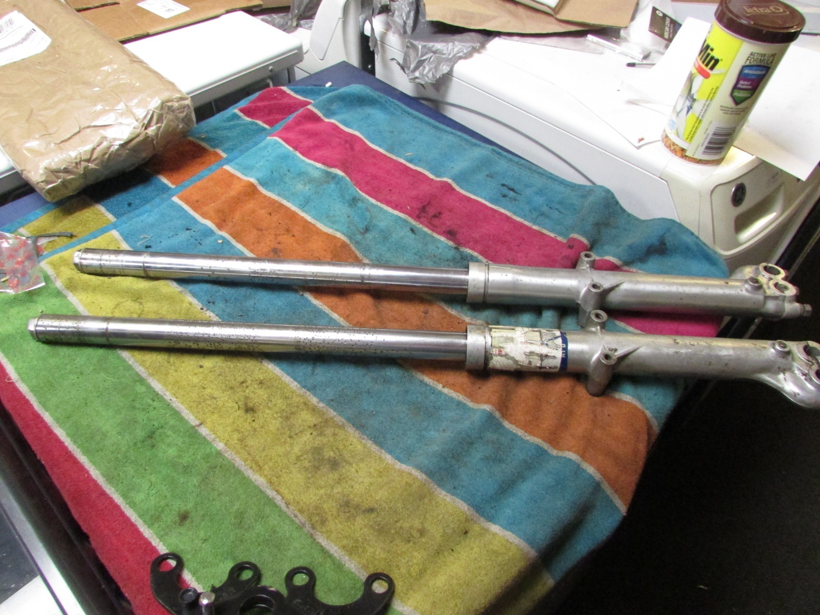 1972 Kawasaki F7 175  front forks