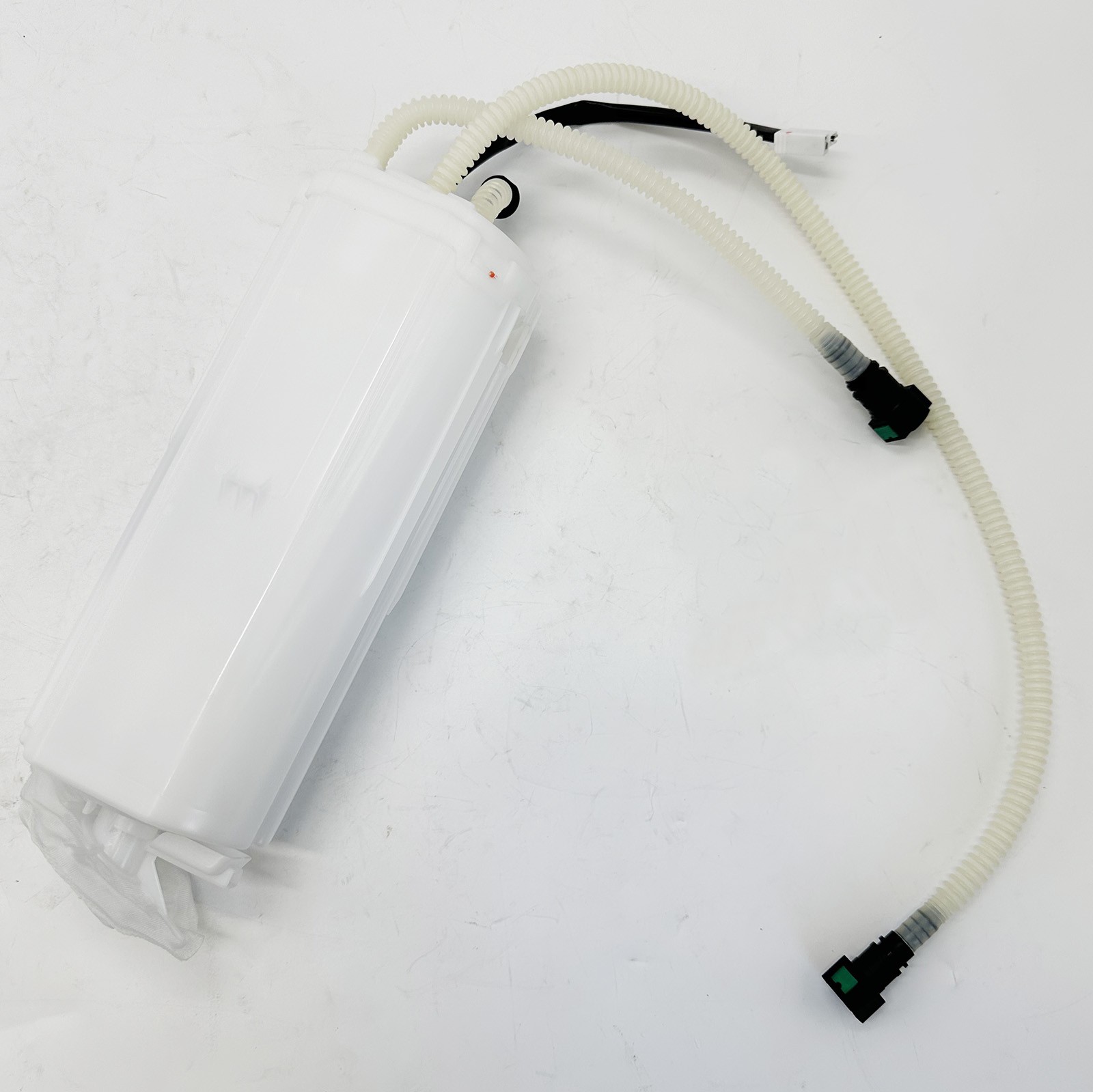New 3D0919087L Right Fuel Pump Assembly for Audi A8 D3 2003-2006 VW Phaeton