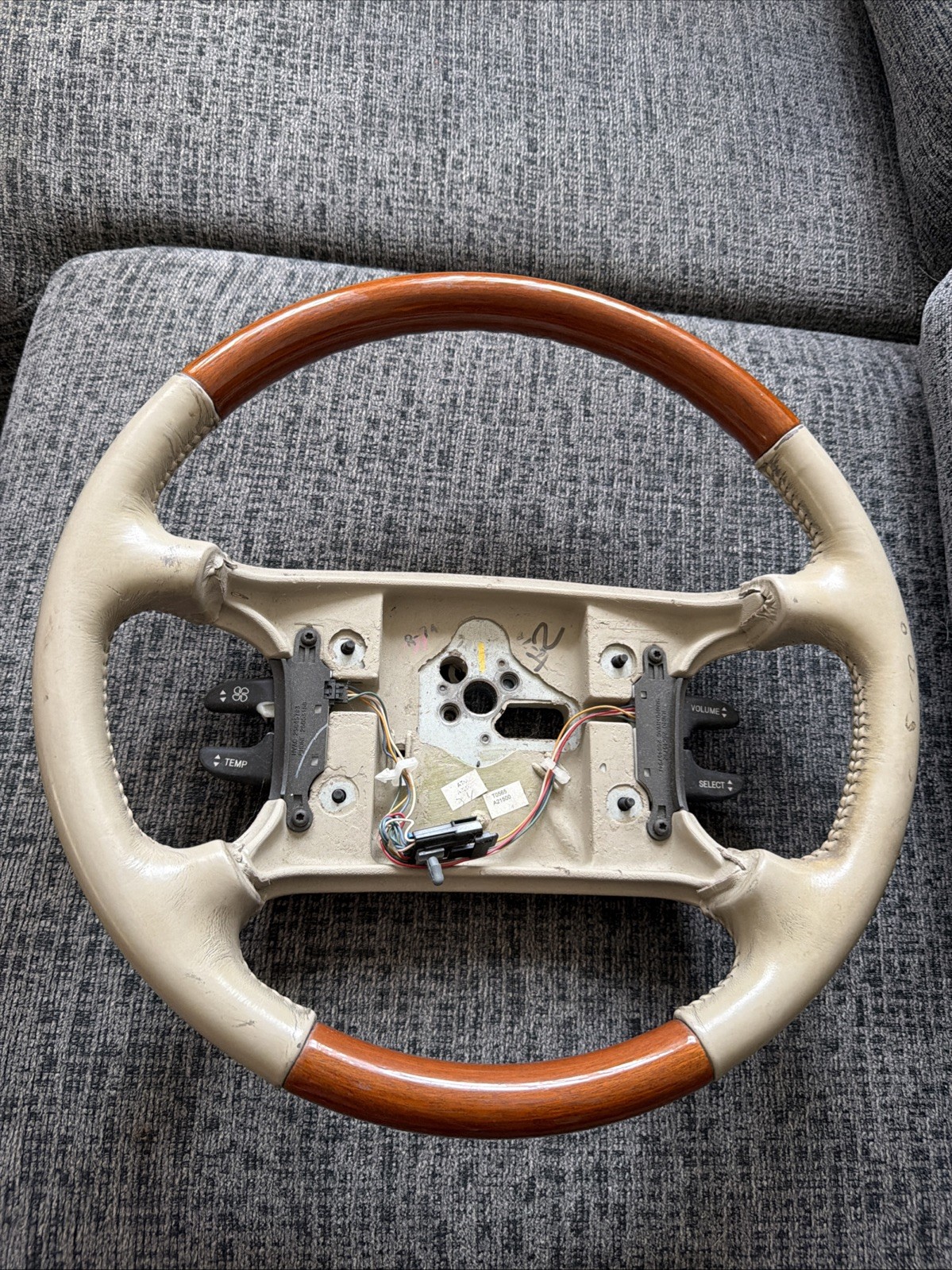 1996-2002 Cadillac Eldorado deville Leather & Wood Steering Wheel