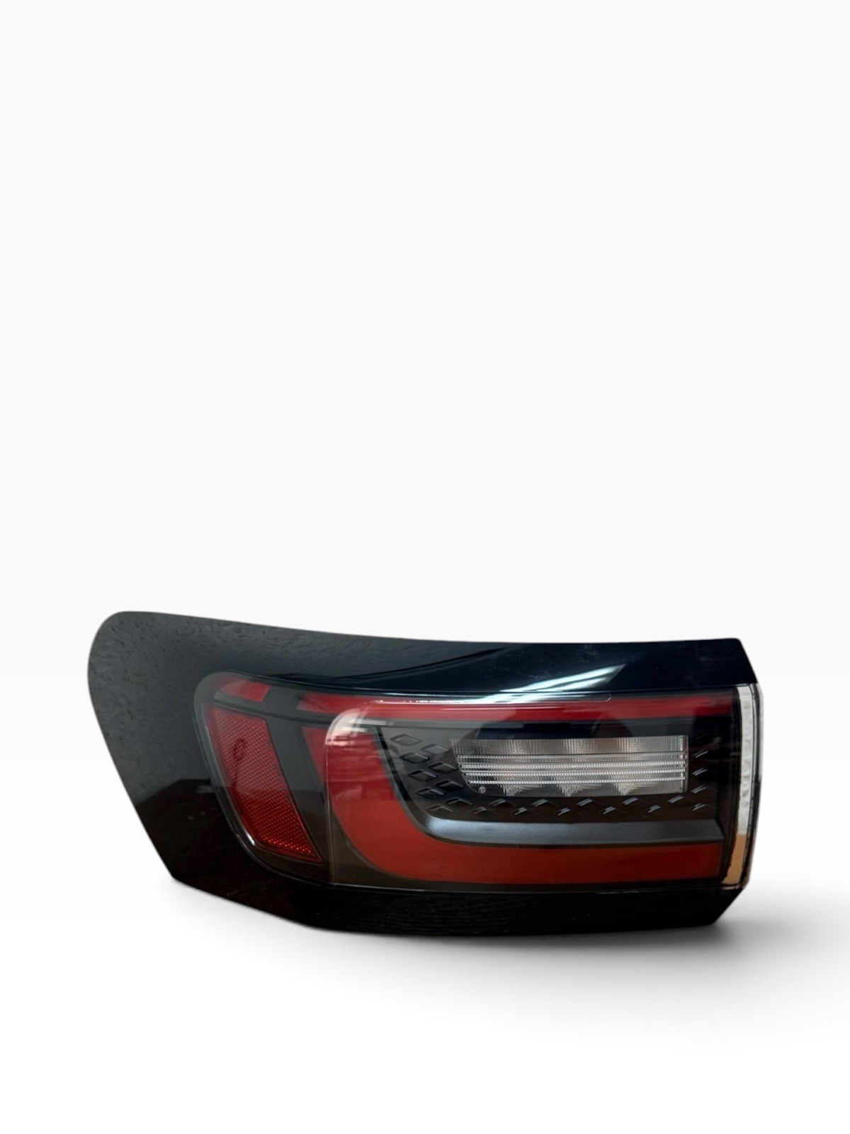 Volkswagen ID.4 2021-2025 Left Driver Outer LED Tail Light Lamp OEM 11K945095 Volkswagen ID.4 2021-2025 Left Driver Outer LED Tail Light Lamp OEM 11K945095