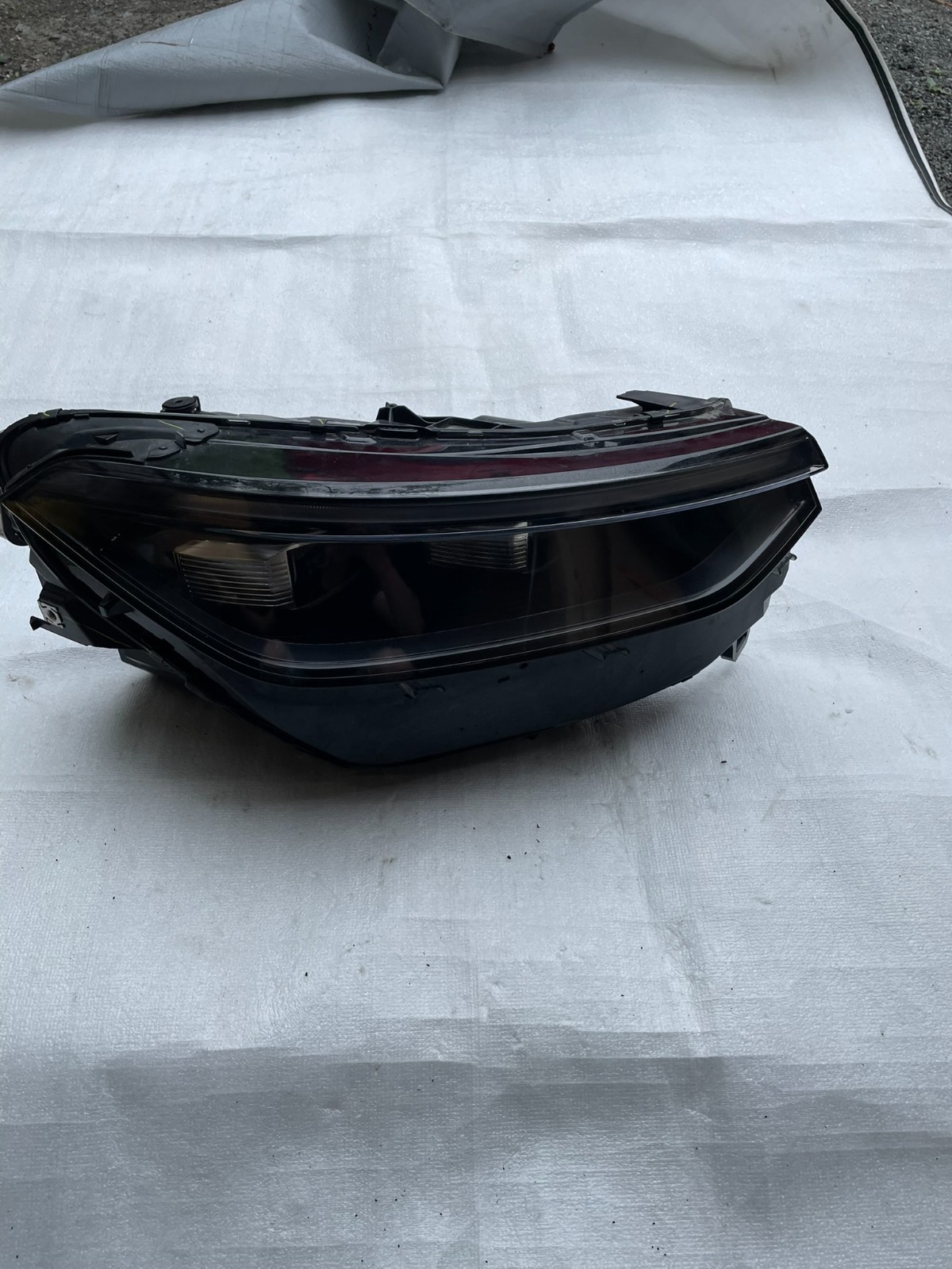 2025 2026 VW Tiguan Passenger Right LED Headlight OEM Lamp Black P/N 57N941082B