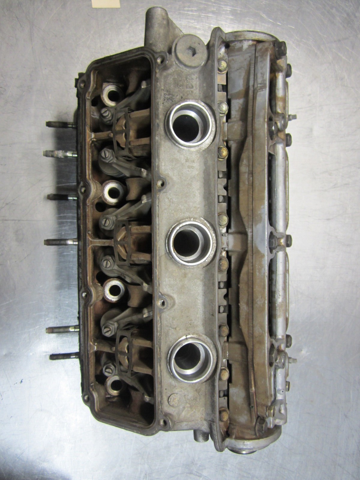 Right Cylinder Head For 87-90 ACURA LEGEND 2.7 Right Cylinder Head For 87-90 ACURA LEGEND 2.7