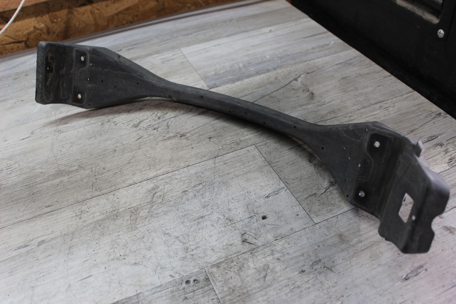 2008 Can-am Spyder Gs 990 Se5 Left Or Right Front Fender Support Brace Bracket