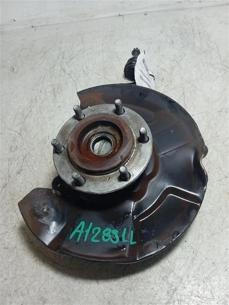 2001-2003 Toyota Tundra Sequoia 4x2 Left Front Spindle Knuckle OEM Clean Unit 2001-2003 Toyota Tundra Sequoia 4x2 Left Front Spindle Knuckle OEM Clean Unit