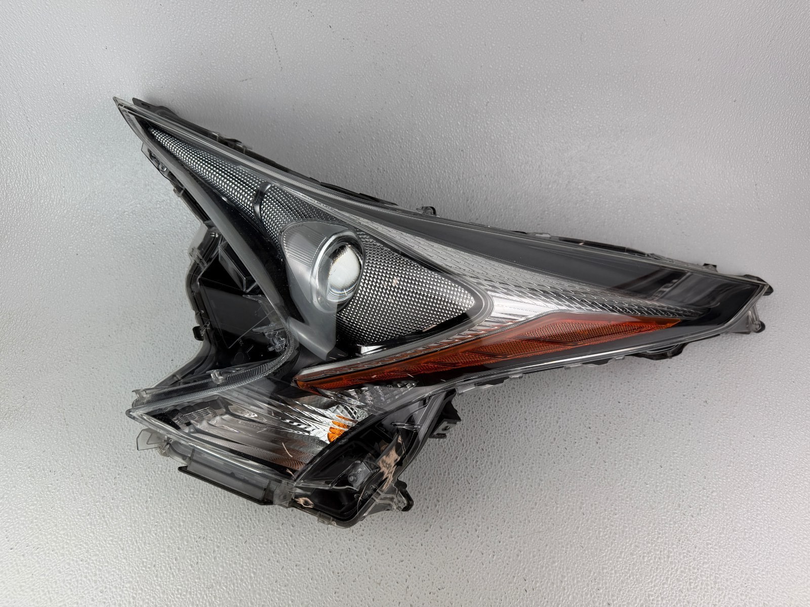 Nice 2016-2018 Toyota Prius Headlight LH Left Driver Side LED OEM