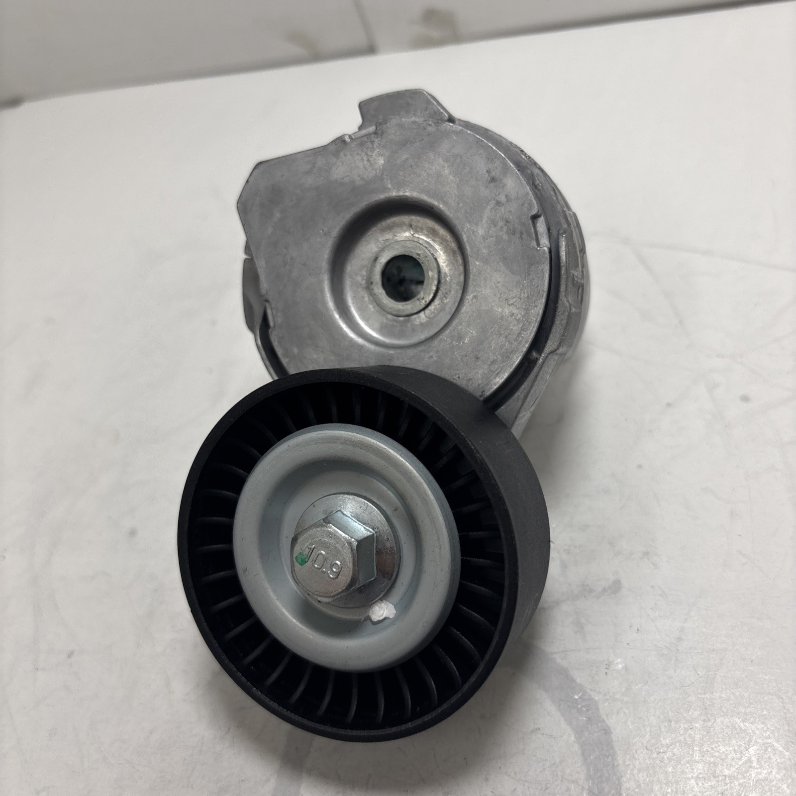 Belt Tensioner with Pulley for Ford F-150 2011-2022 Mustang 2011-2017 V8 5.0L Belt Tensioner with Pulley for Ford F-150 2011-2022 Mustang 2011-2017 V8 5.0L