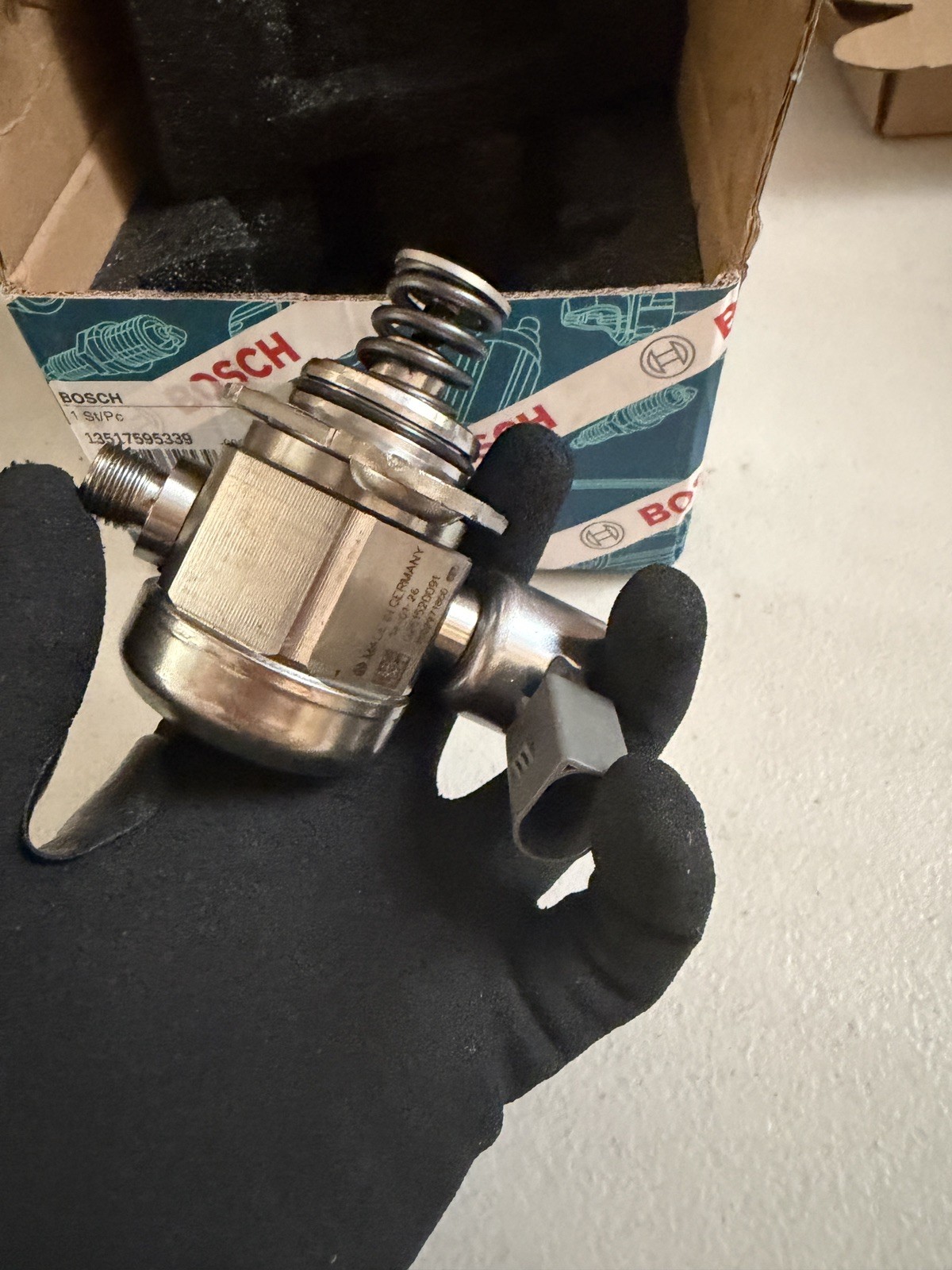 Bosch 0261520091 HPFP High Pressure Fuel Pump for BMW 13517595339 OEM Direct
