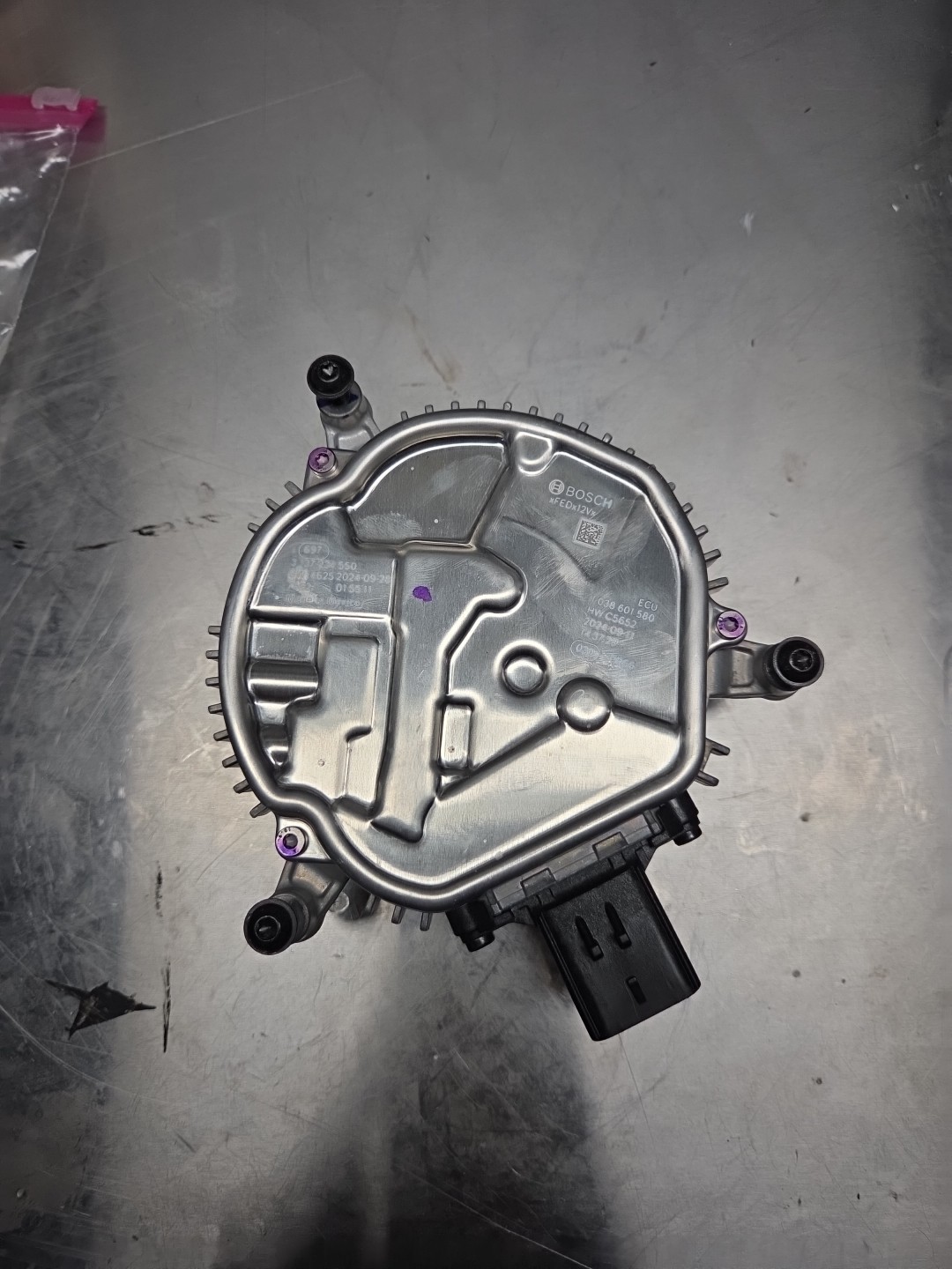 2019 - 2022 GM Chevy GMC Sierra Engine Cooling Fan Motor 3137234550