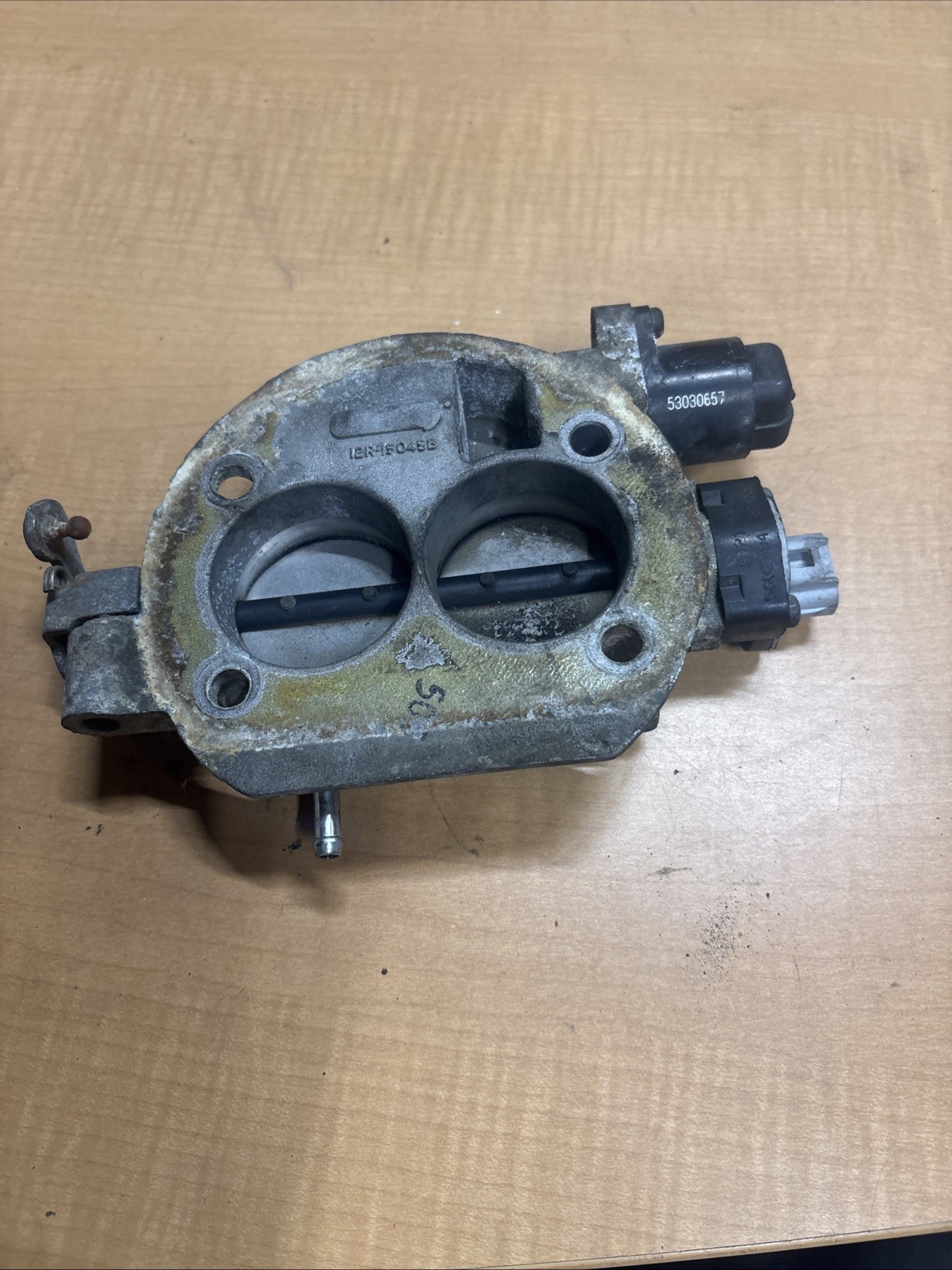 1998 Dodge Ram 2500 8.0L V10 4X2 Thottle Body 12R-15045B 1996-2003 OEM