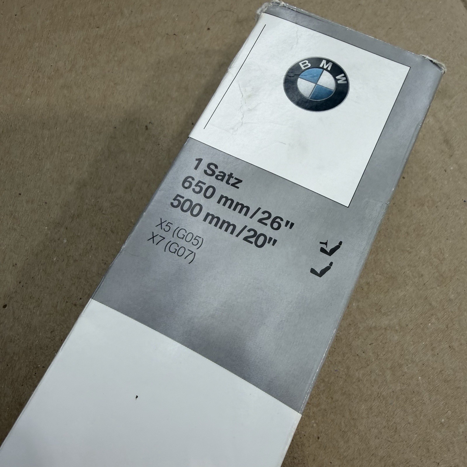 OEM BMW G05 X5 Wiper Blades Set F95 X5M G06 F96 X6 X6M G07 X7 61619466377 50eX OEM BMW G05 X5 Wiper Blades Set F95 X5M G06 F96 X6 X6M G07 X7 61619466377 50eX