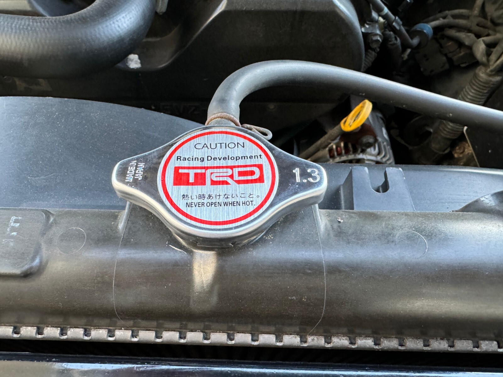 Toyota corolla trd racing Gas fuel cap Engine oil and radiator cap Big head