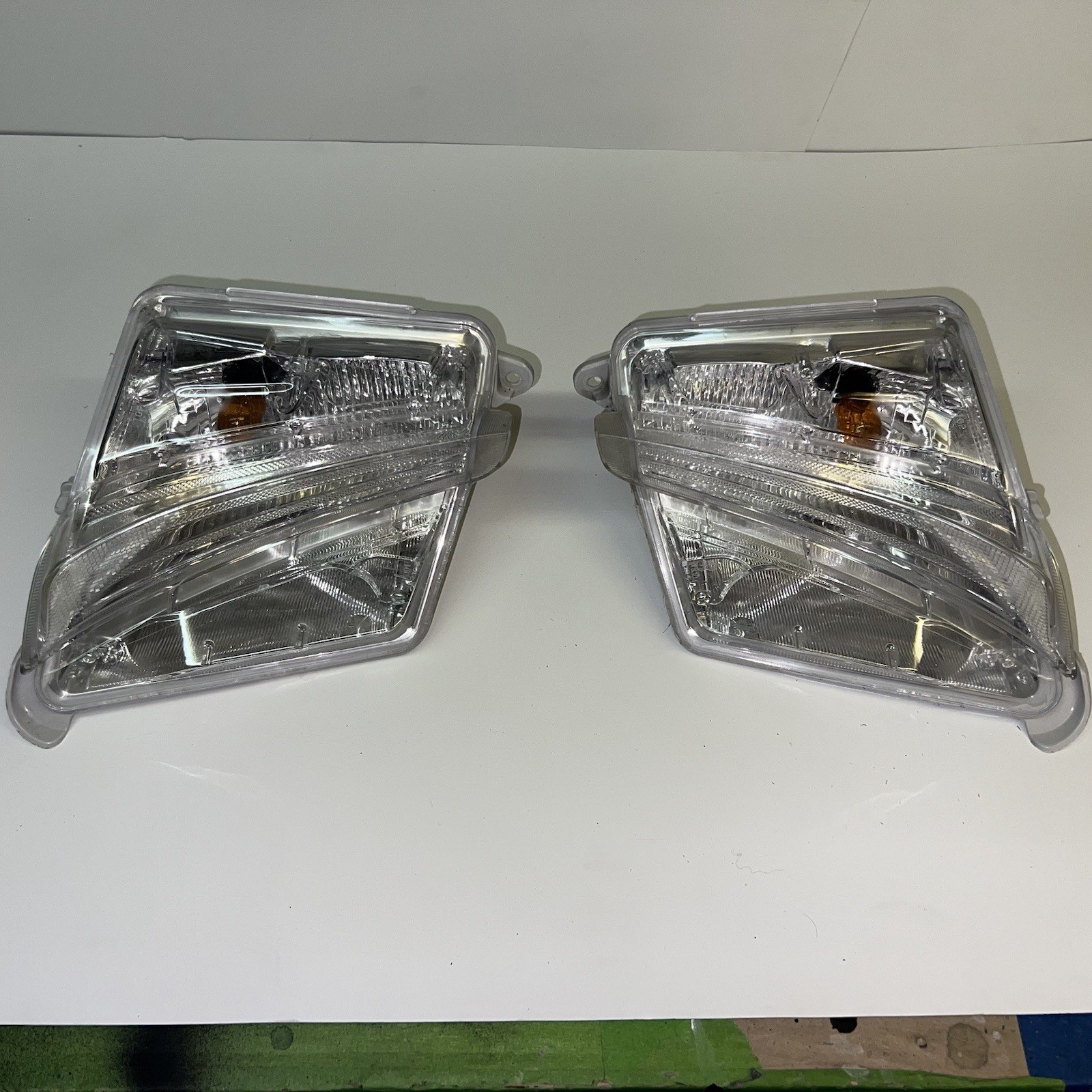 OEM 2016-2018 Toyota Avalon Fog Lights 