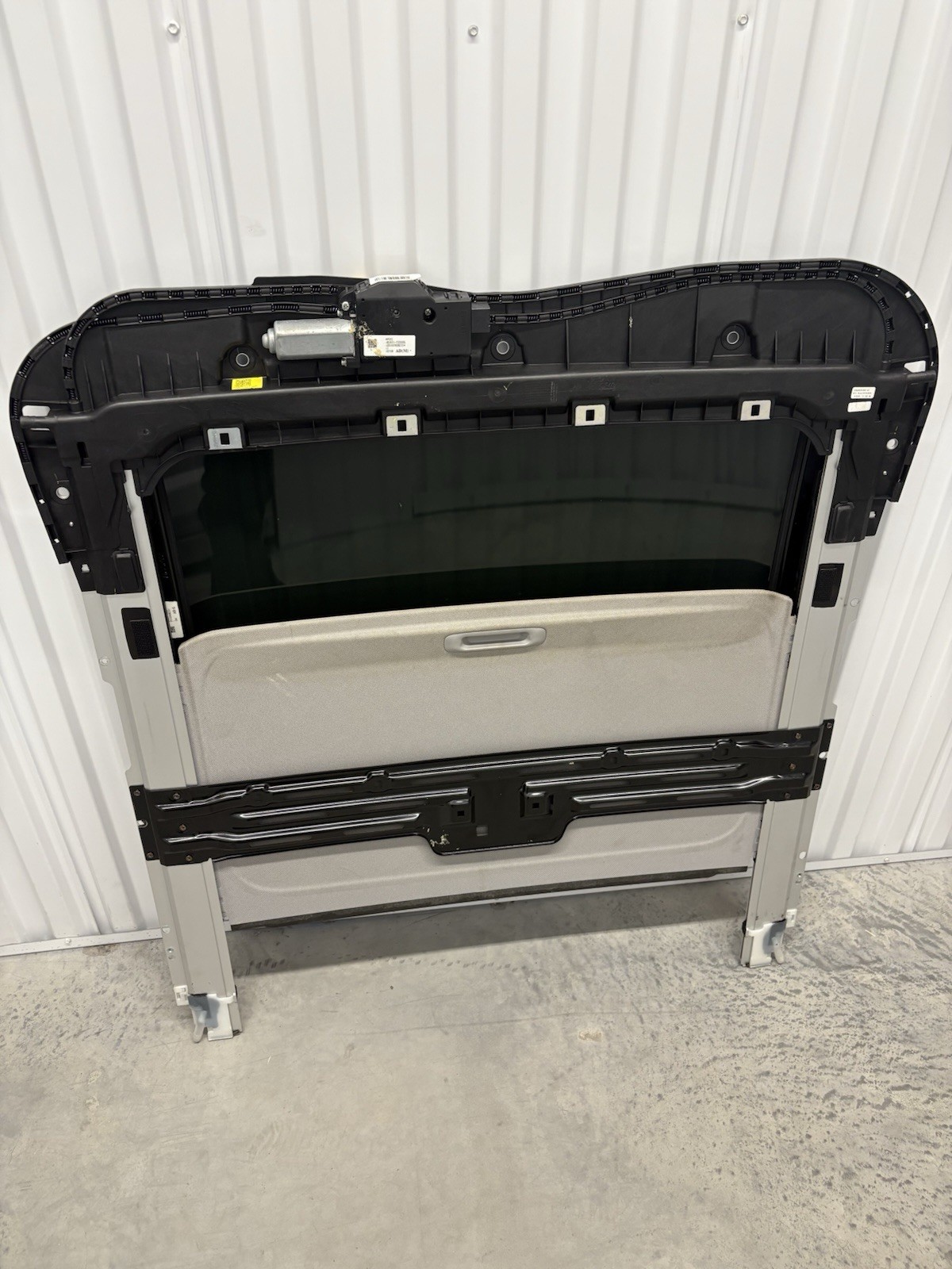 2017-2020 Hyundai Elantra Sunroof Assembly Complete