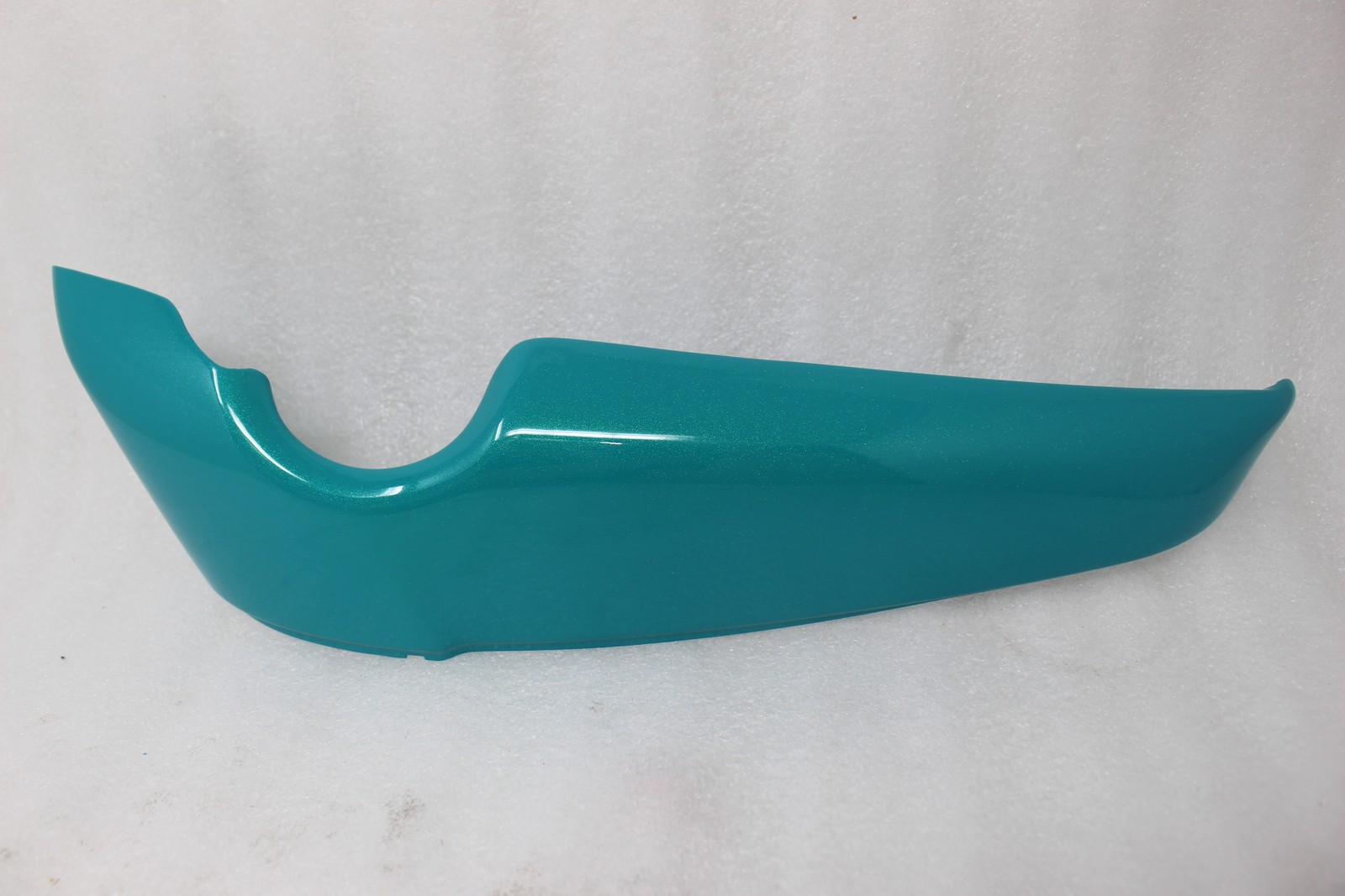 66158-05BVG NEW OEM HARLEY-DAVIDSON VRSC VROD RADIATOR TRIM MEDIUM TURQUOISE PEA