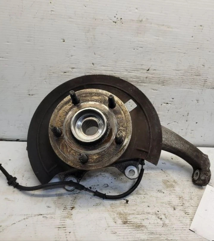 2009-2018 Dodge Ram 1500 Pickup Front Left Driver Spindle Knuckle 4x4 OEM