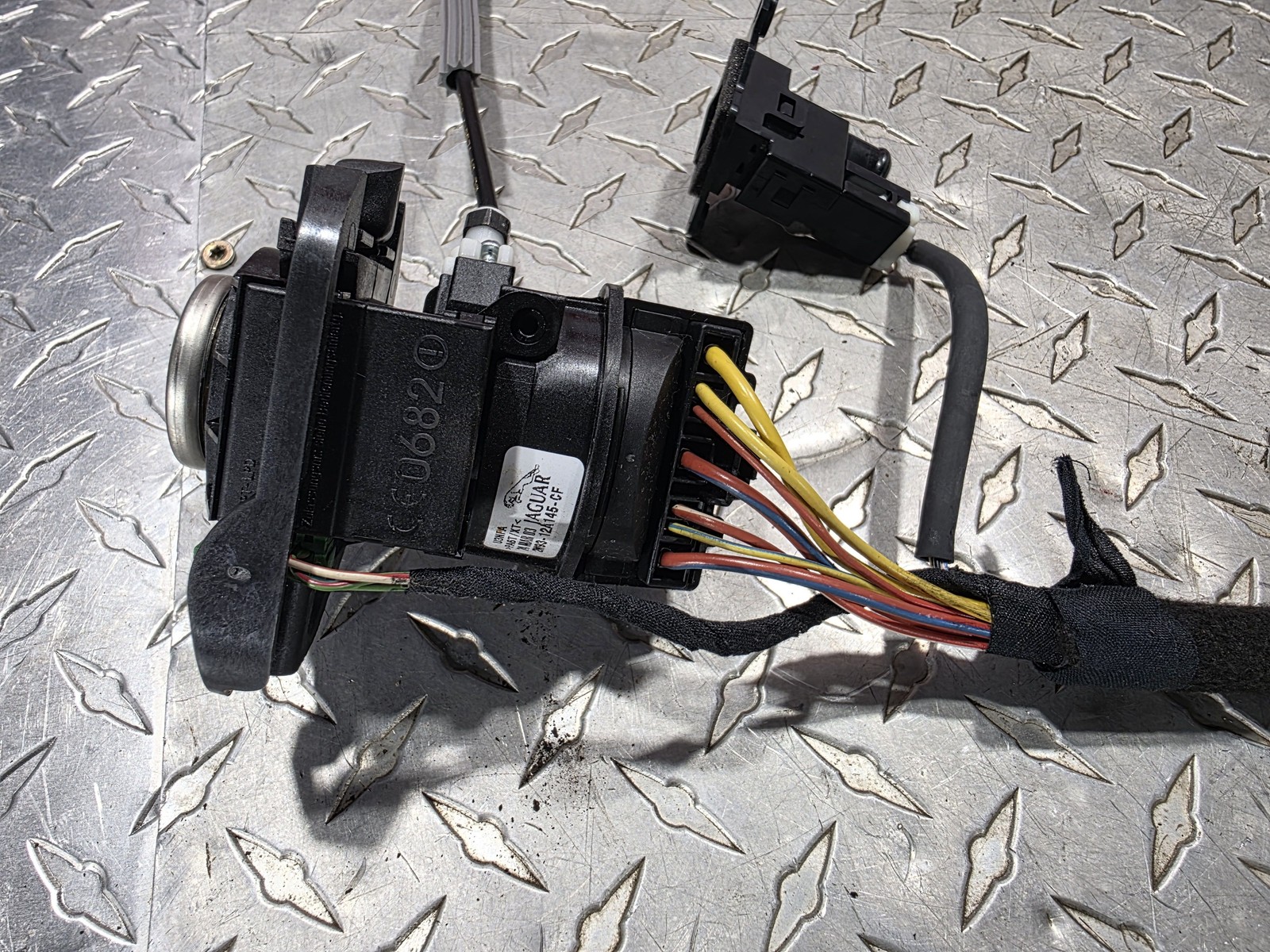 04-08 JAGUAR XJ8 VANDEN PLAS IGNITION LOCK NO KEY 2W93-12A145-CF OEM