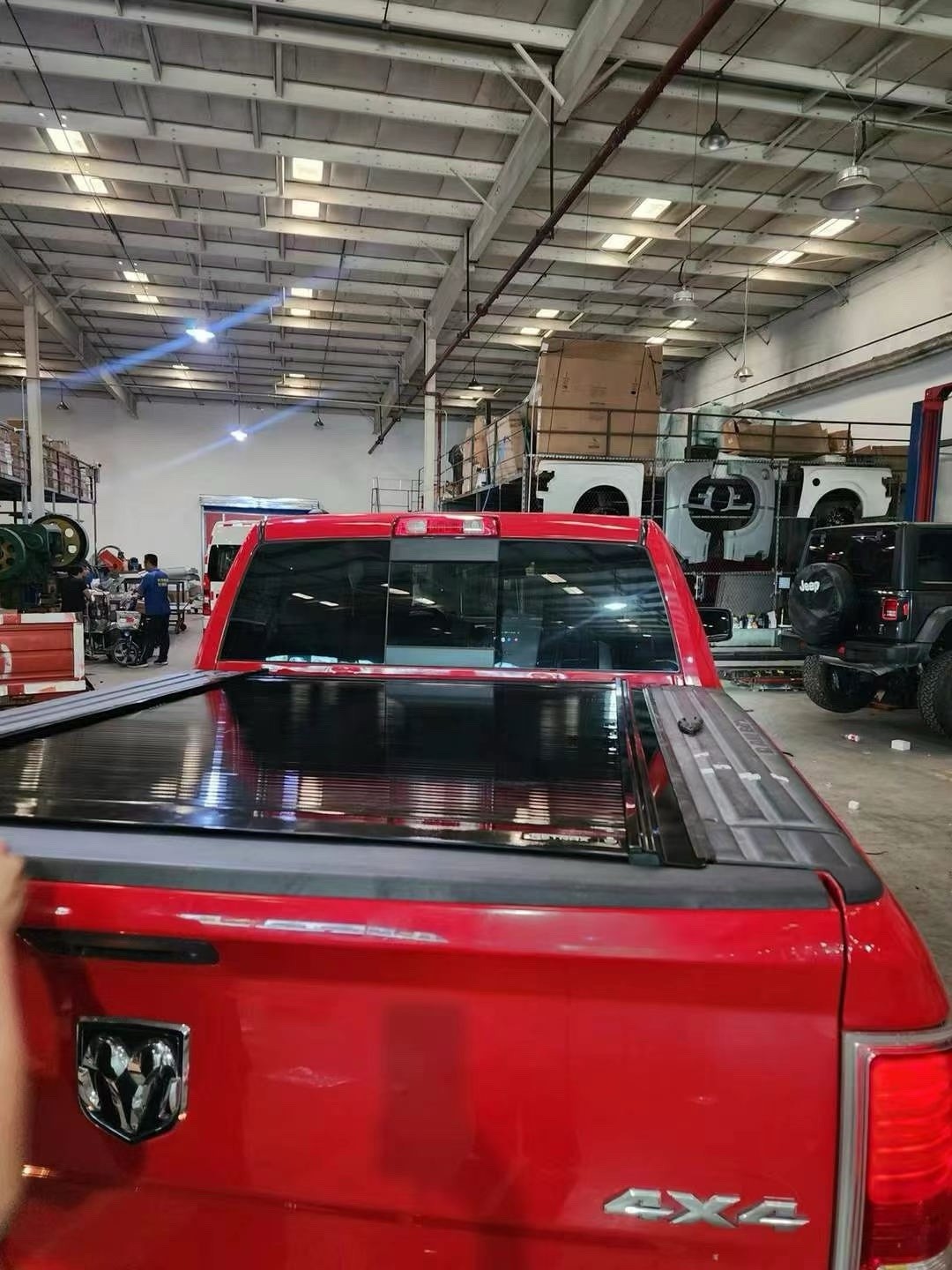09-25 DODGE RAM1500BOX  5’ 7” Bed, RETRAX electric roller shutter cover 