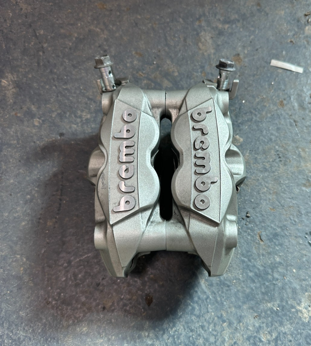 09-26 Suzuki GSXR 600 750 1000 HAYABUSA BREMBO FRONT BRAKE CALIPERS SILVER 108mm